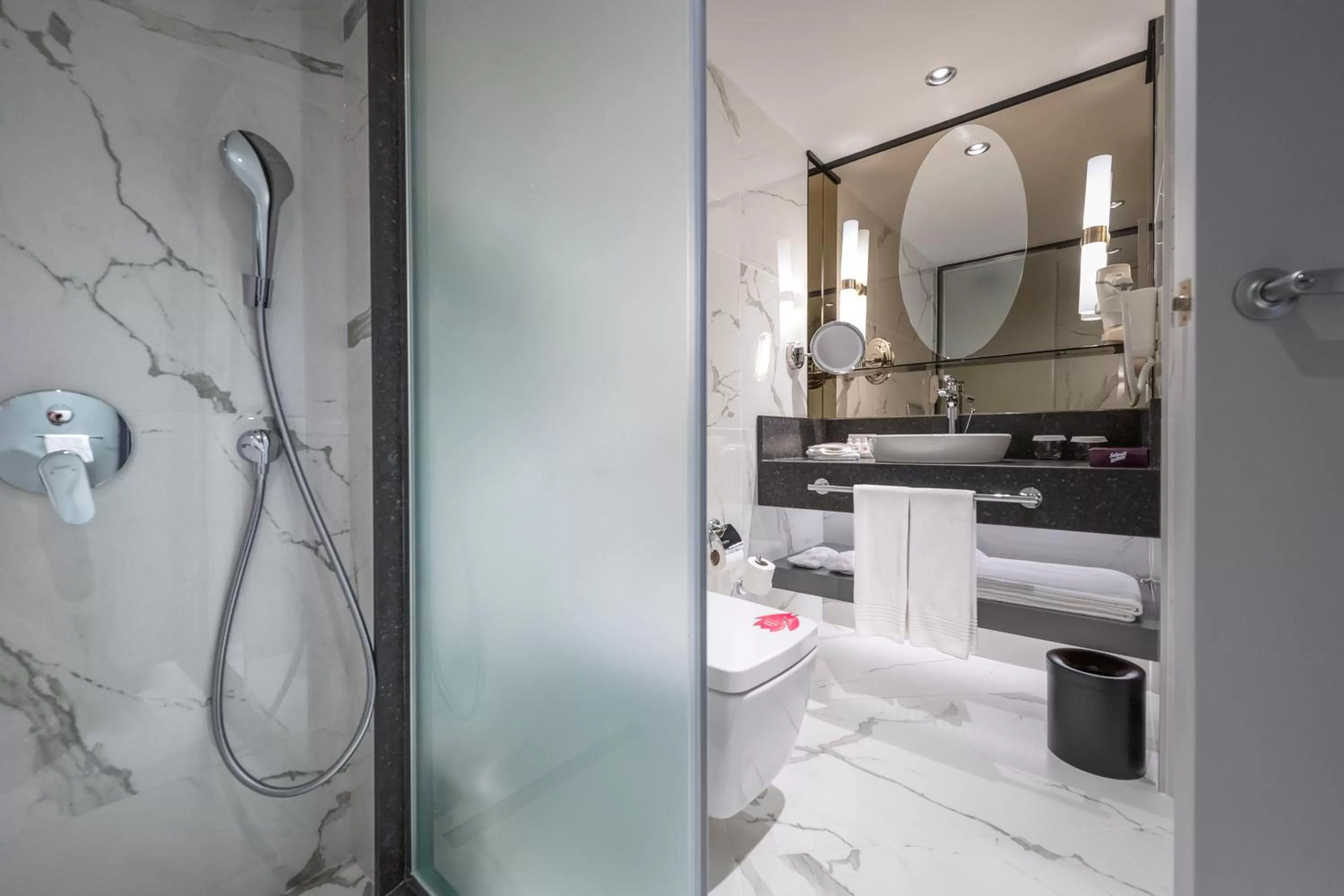 Shower in Arum Barut Collection - Ultra All Inclusive