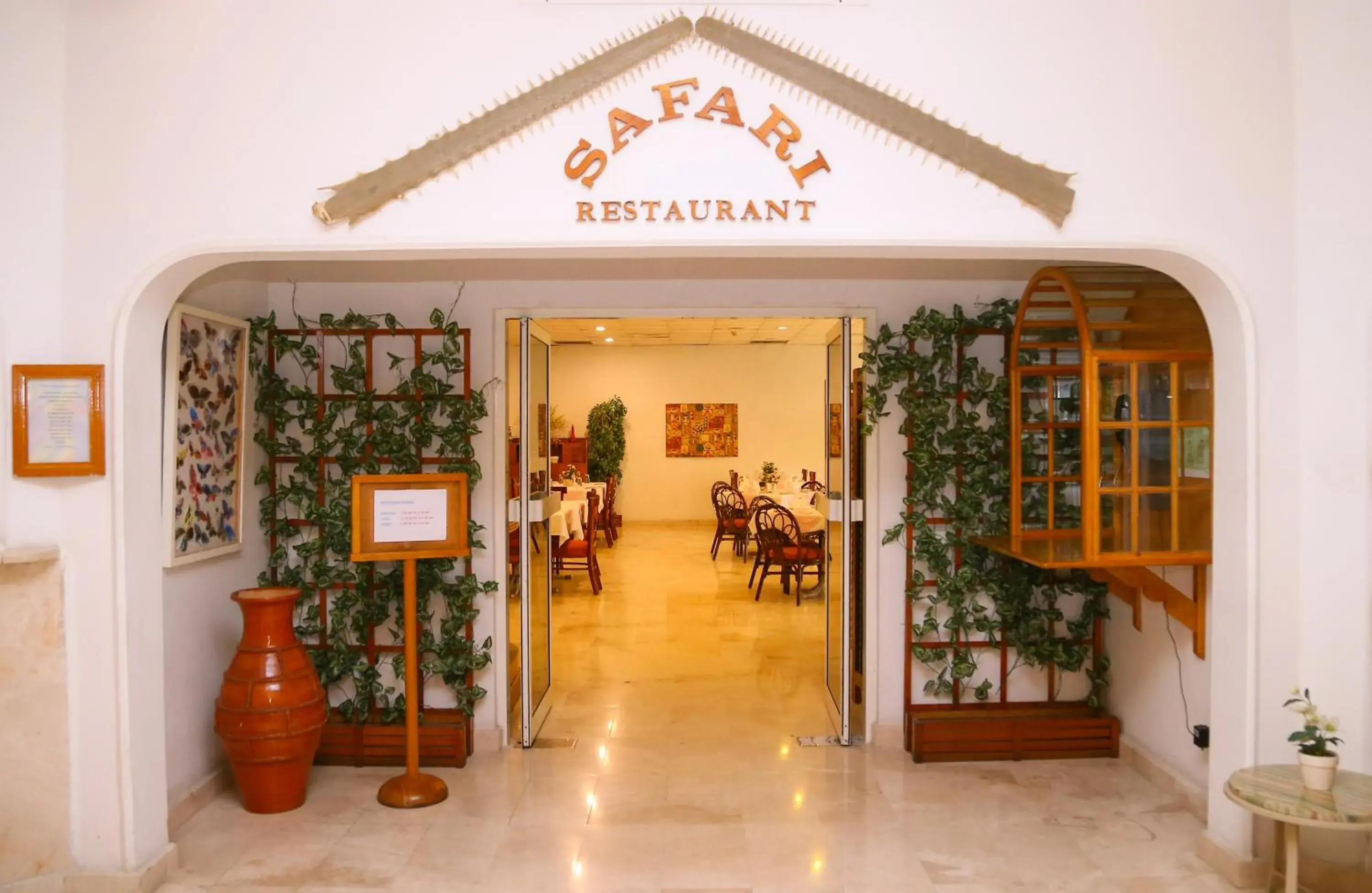 Restaurant/places to eat in Fujairah Hotel & Resort
