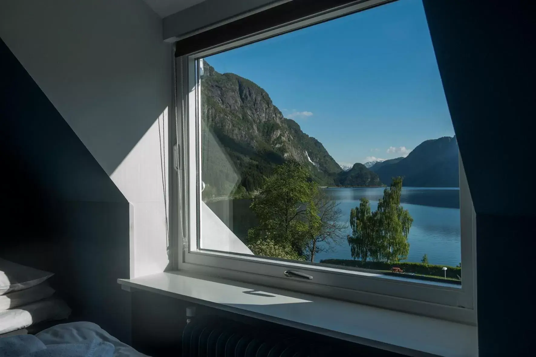Small Twin Room - single occupancy in Trolltunga Hotel Small Twin Room - single occupancy in Trolltunga Hotel