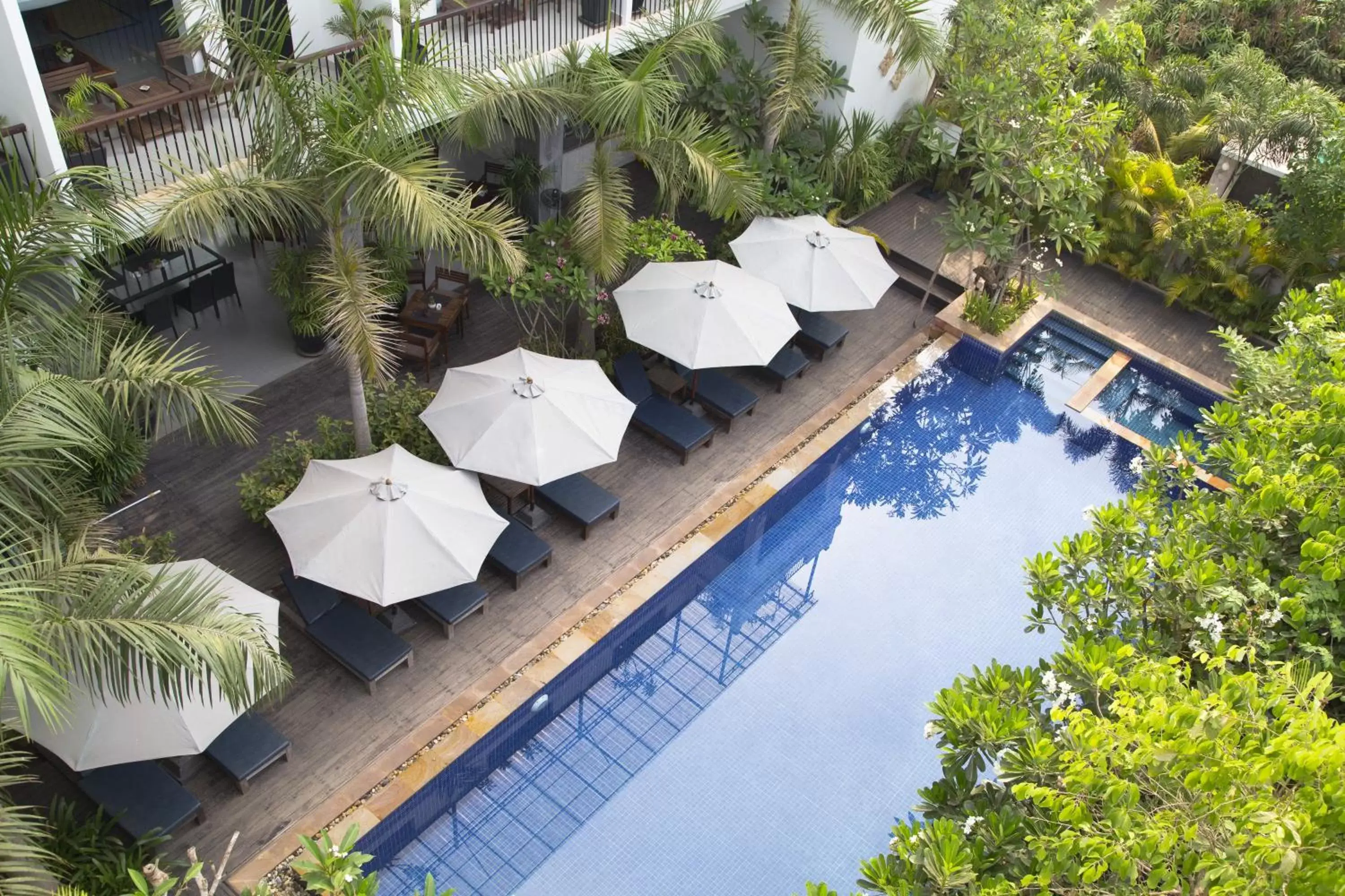 Swimming pool in Landing Gold by Amatak Swimming pool in Landing Gold by Amatak