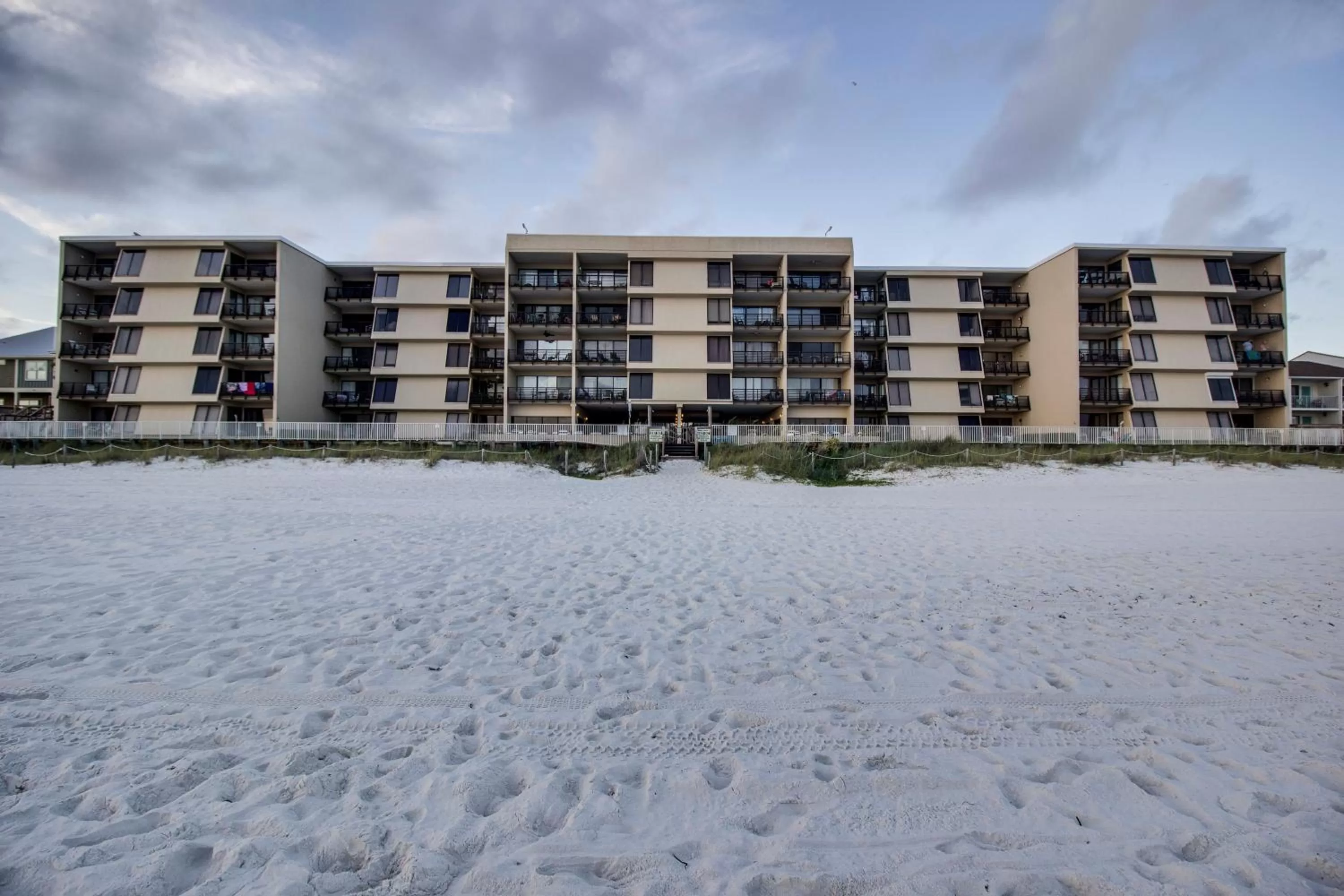 Winter in Gulf Gate 410