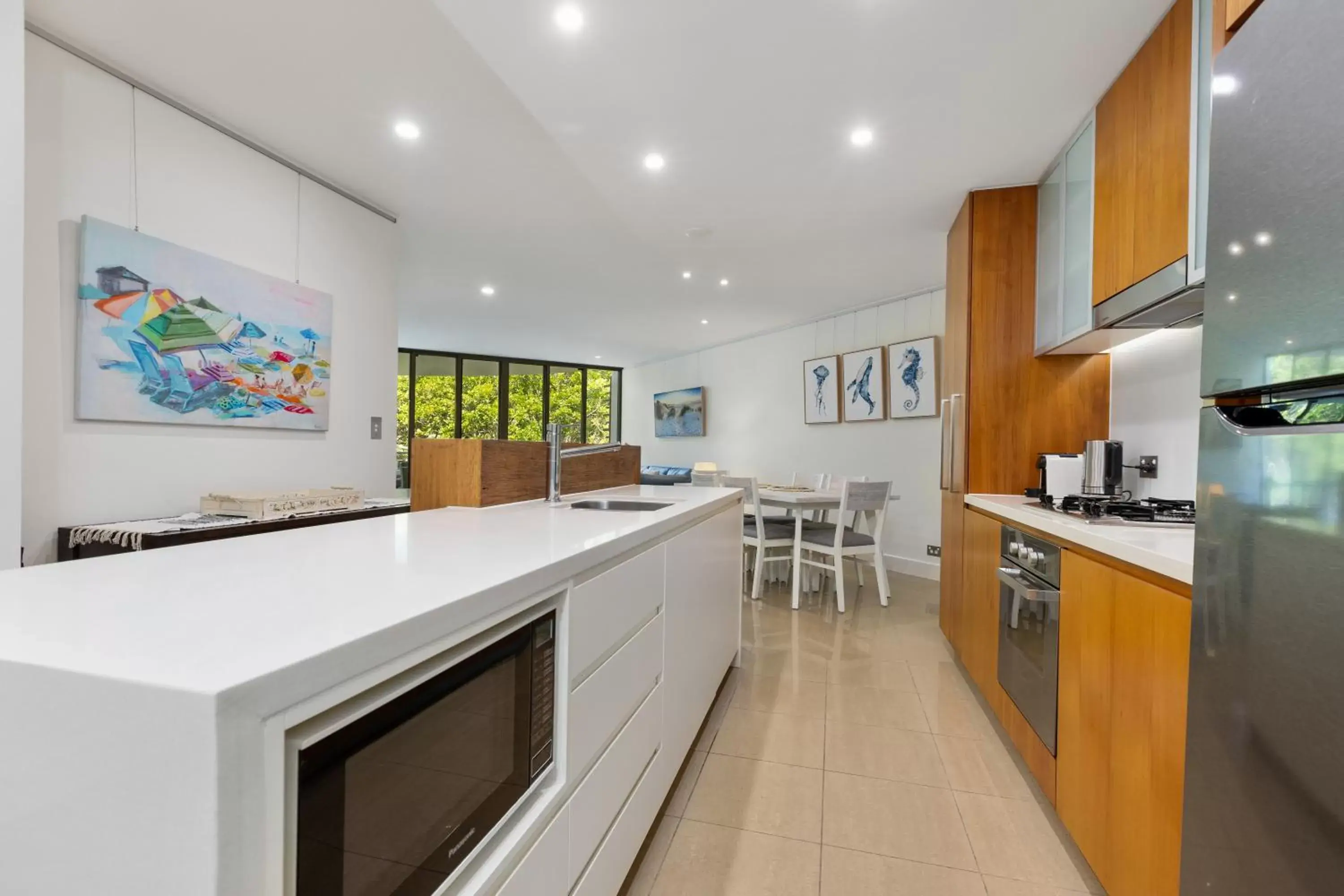 Kitchen or kitchenette, Kitchen/Kitchenette in Cotton Beach Resort - Tweed Coast Holidays ®