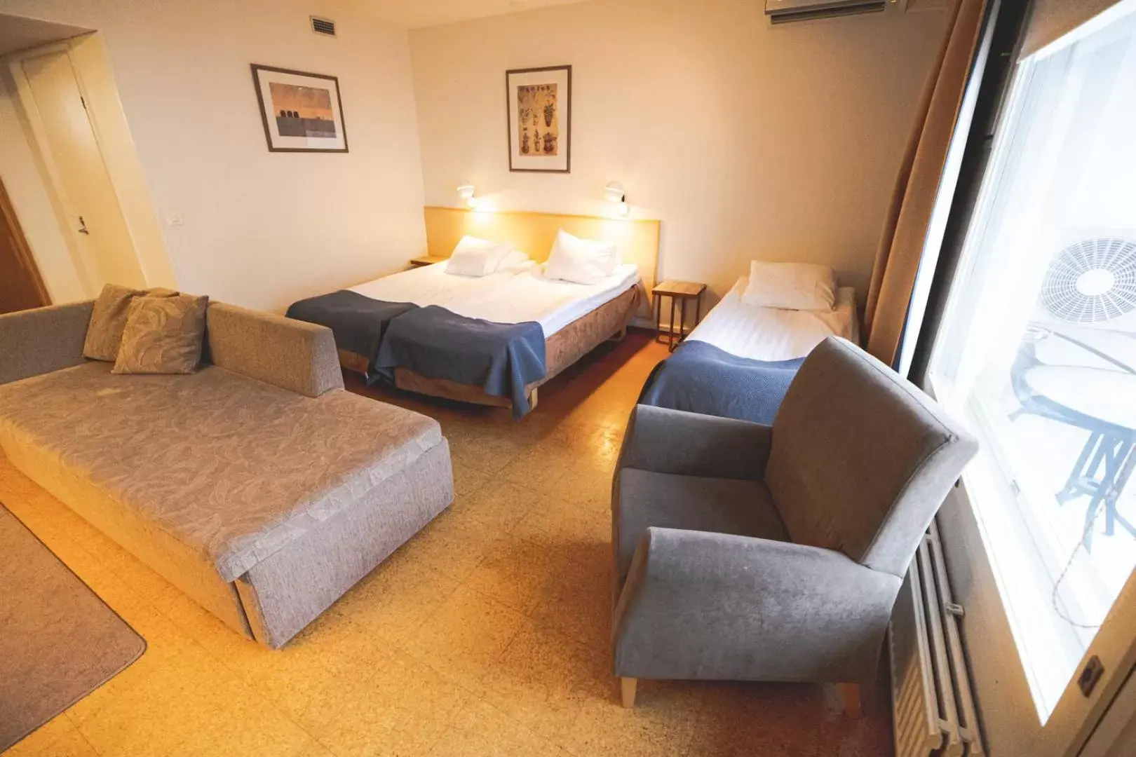 Quadruple room with Balcony in Spahotel Casino Quadruple room with Balcony in Spahotel Casino