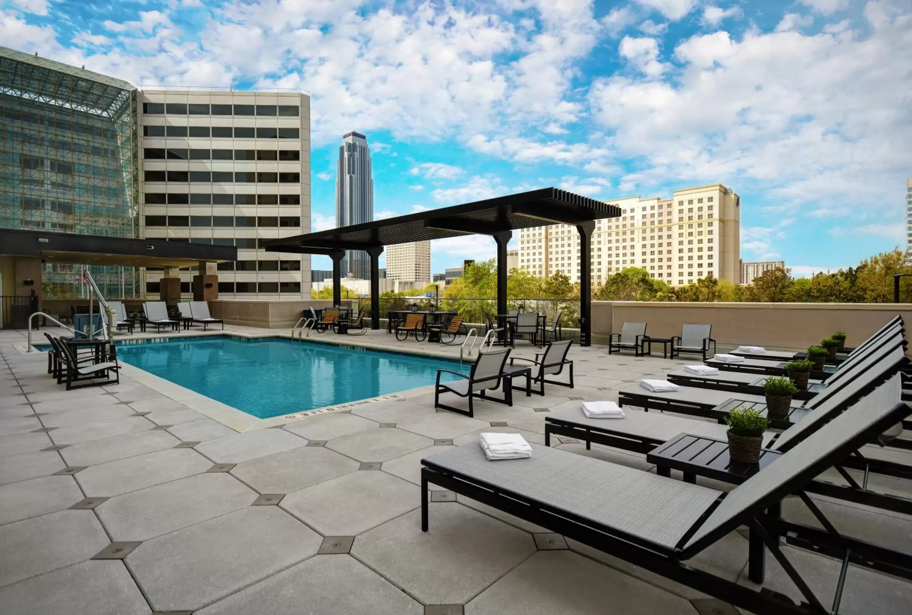 Swimming Pool in Holiday Inn Express - Houston - Galleria Area, an IHG Hotel