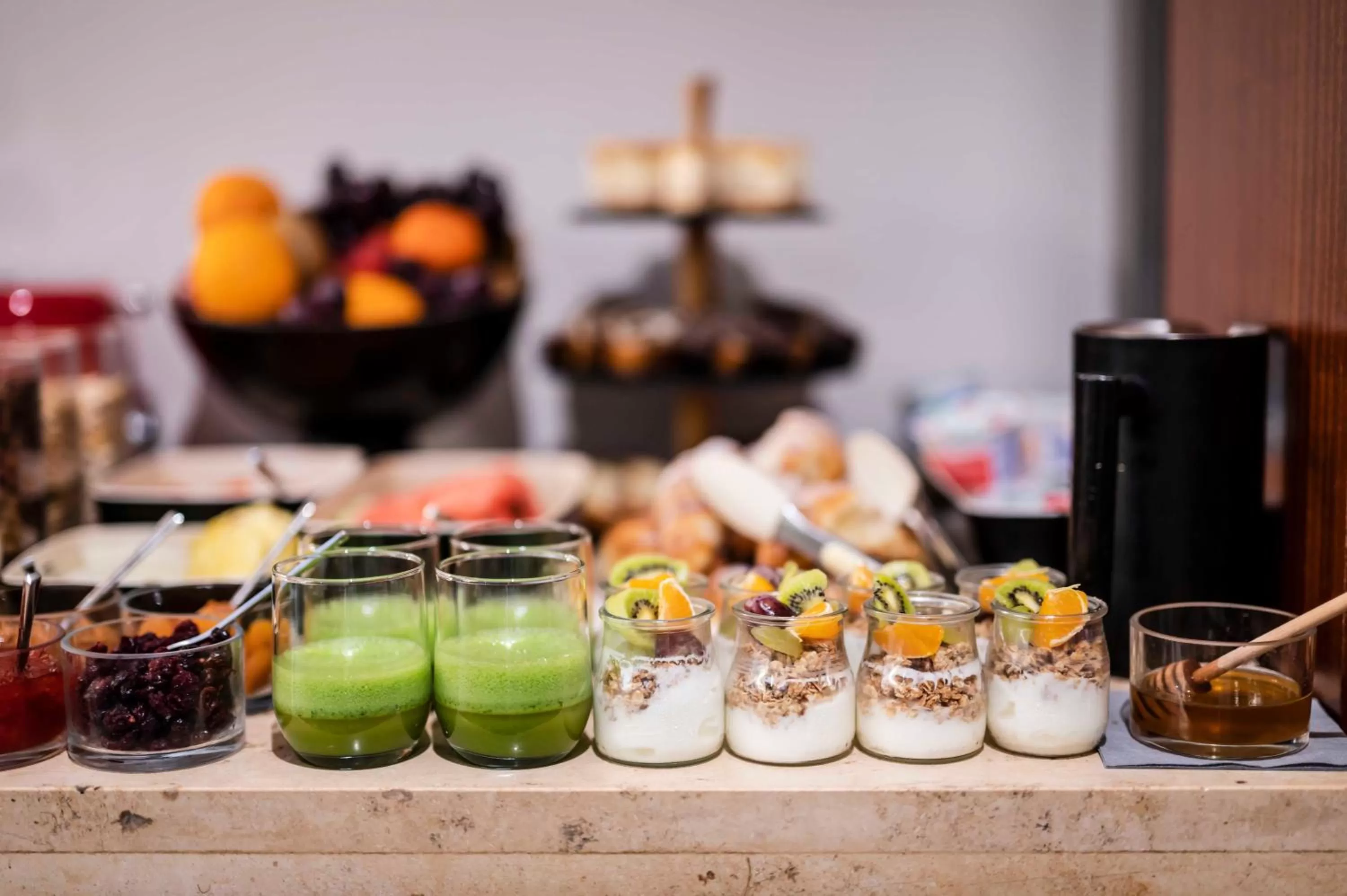 Breakfast in Hotel H12****