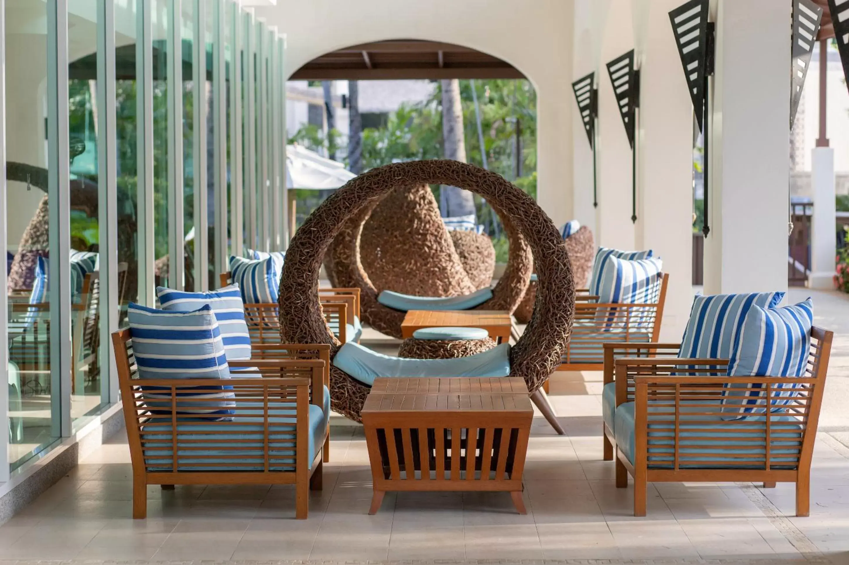 Seating area, Restaurant/Places to Eat in Katathani Phuket Beach Resort - SHA Extra Plus