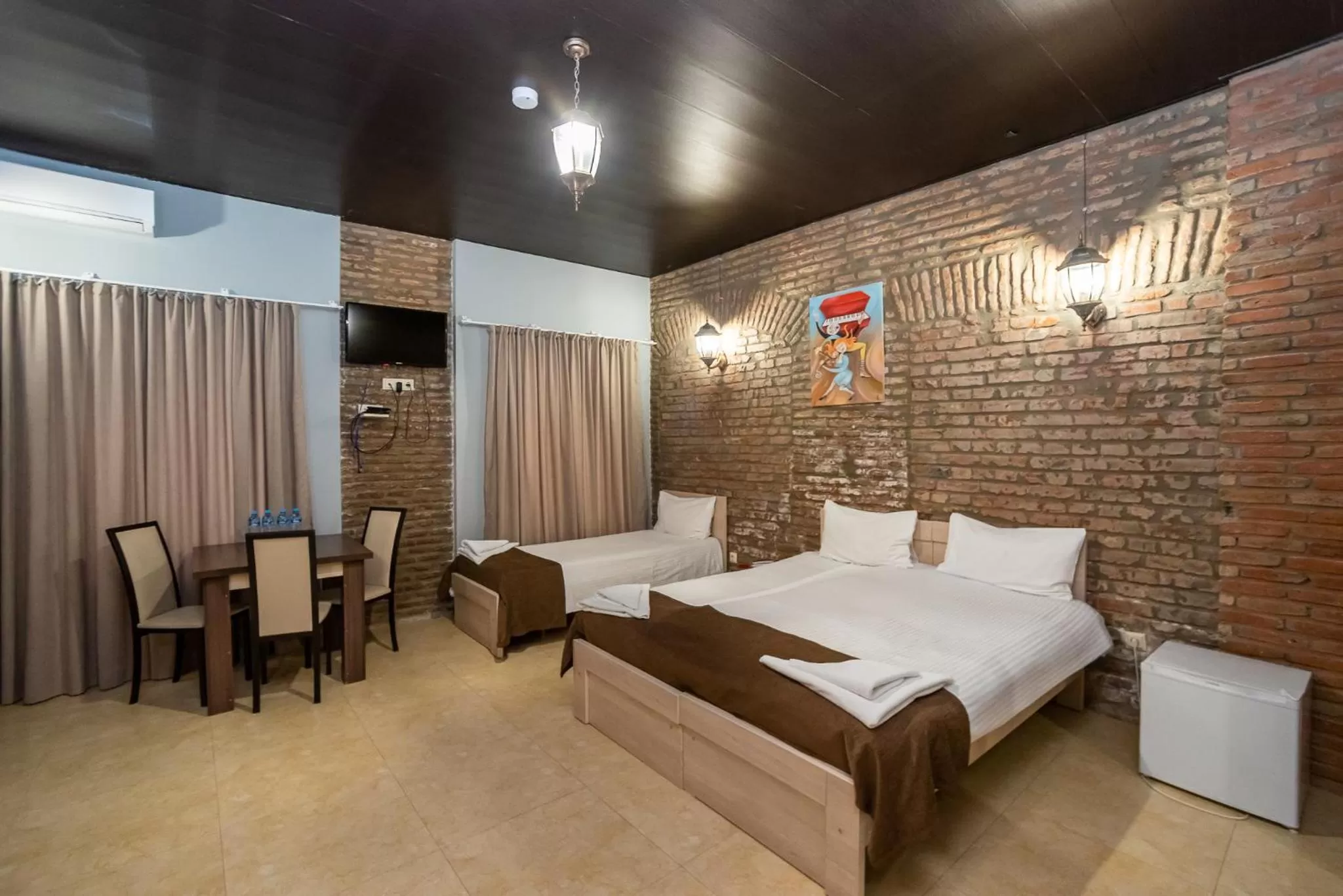 Photo of the whole room, Bed in Tiflis Hotel