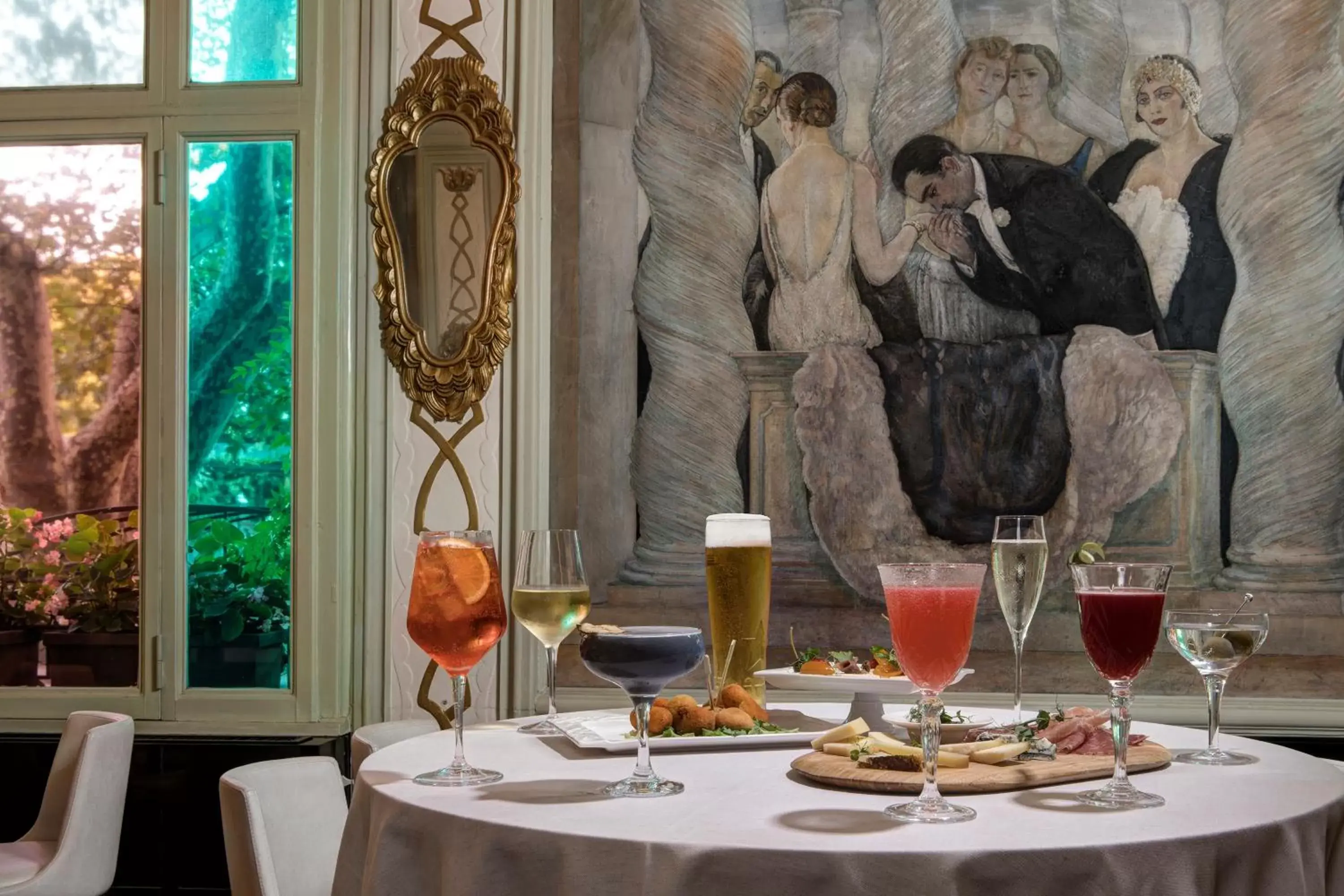 Lounge or bar, Restaurant/Places to Eat in Grand Hotel Palace Rome