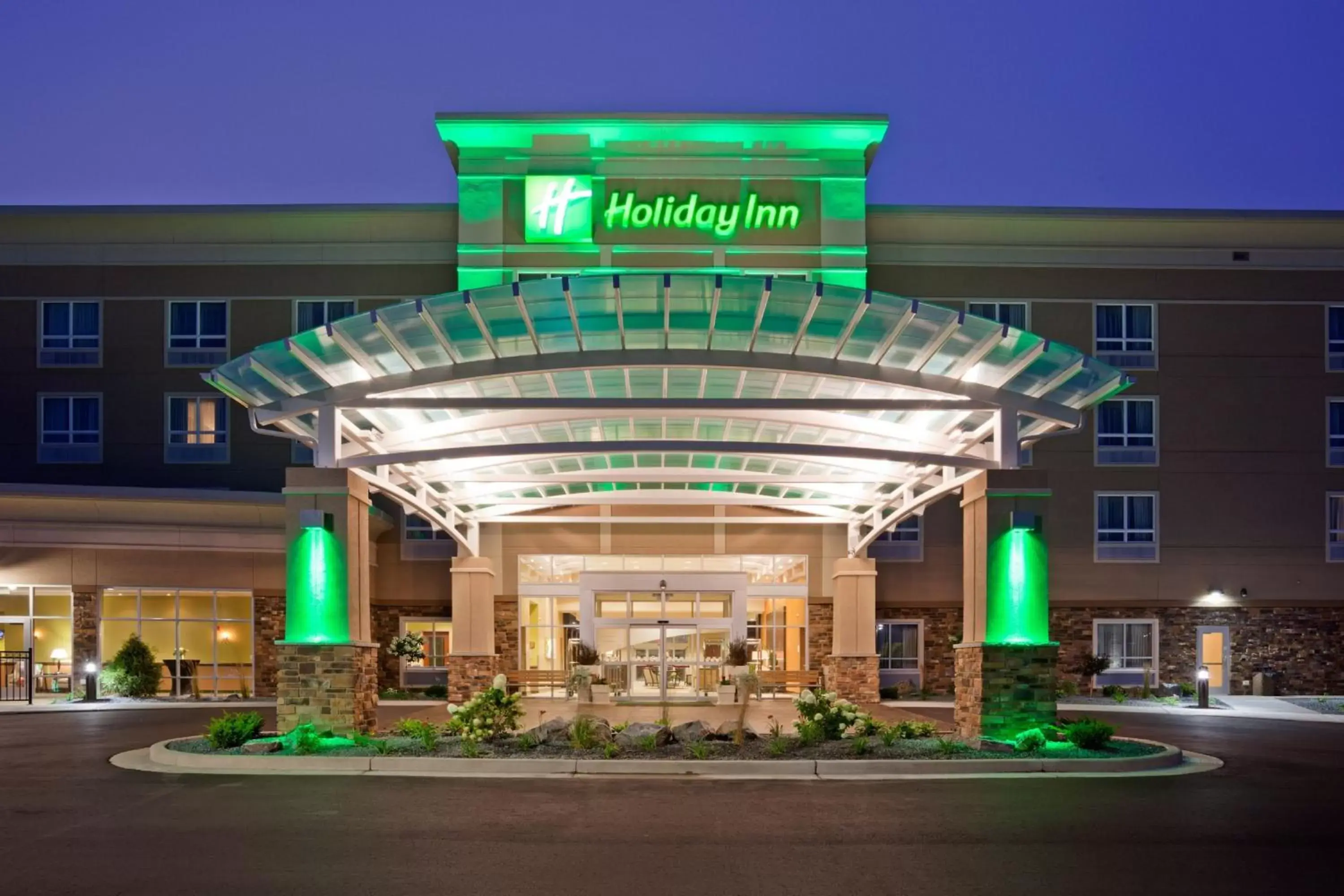 Property building in Holiday Inn Eau Claire South, an IHG Hotel