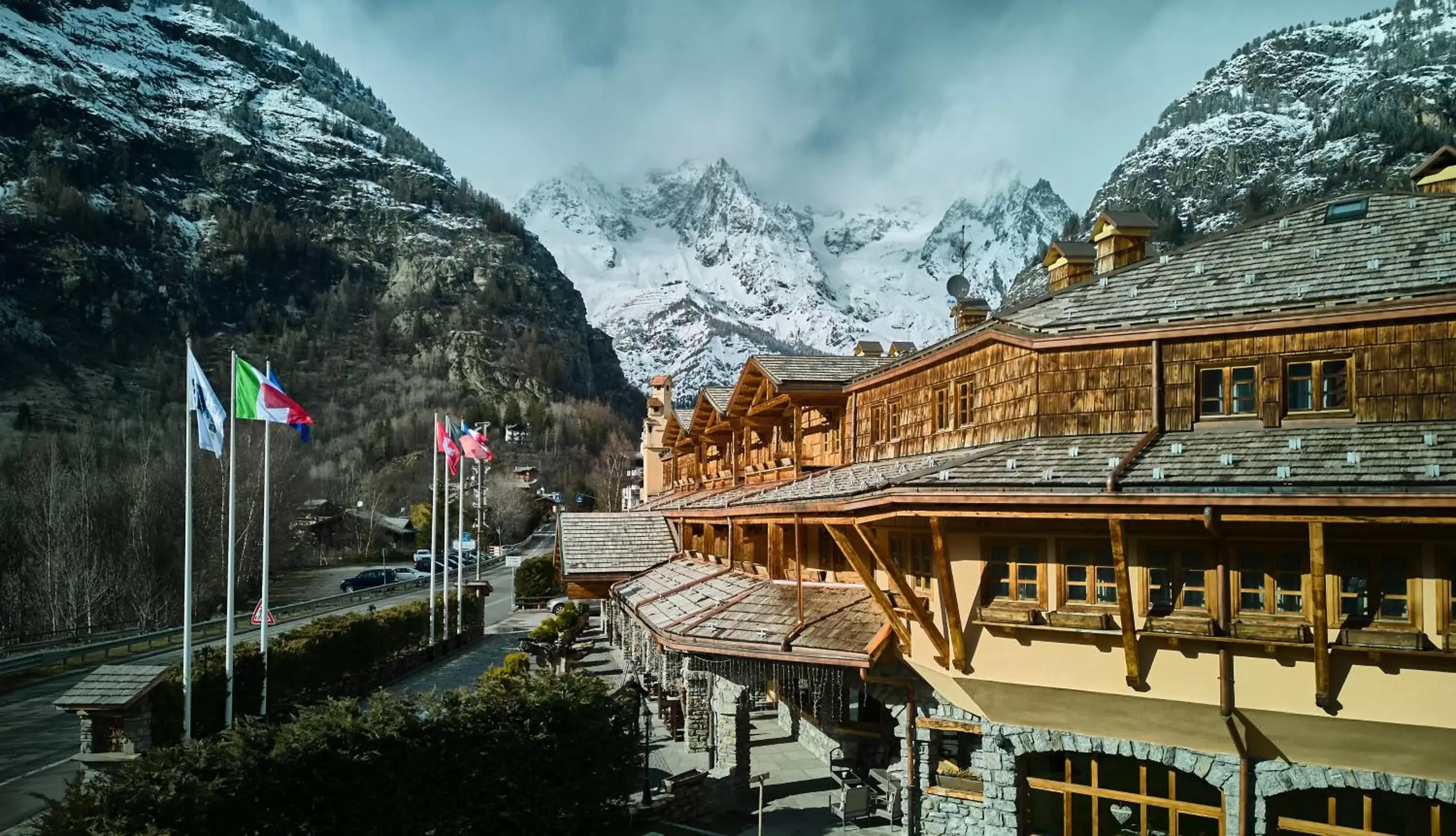 Property Building in iH Hotels Courmayeur Mont Blanc