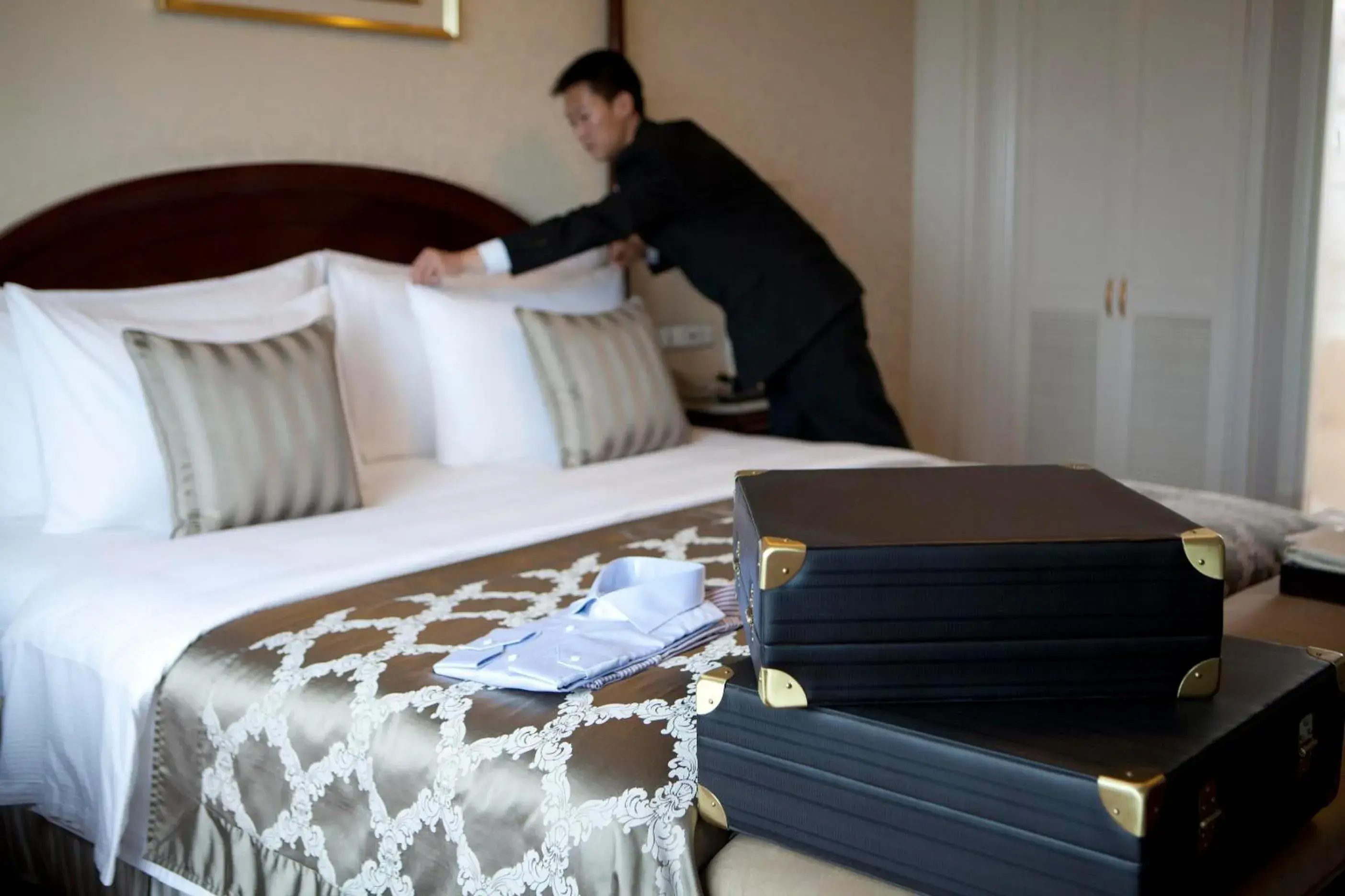 Bed in Zhongwei Green Lake Hotel Kunming
