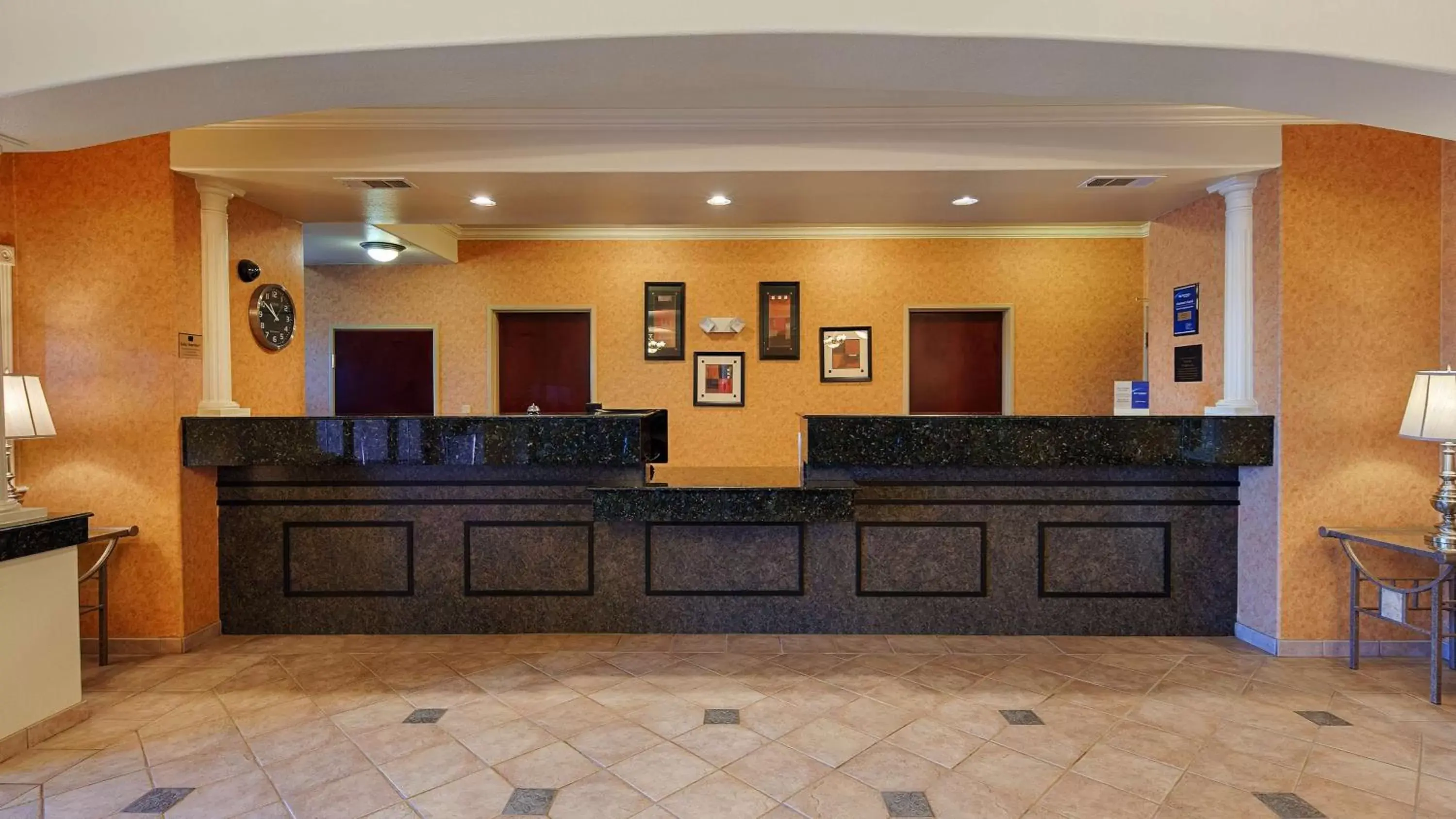 Lobby or reception, Lobby/Reception in Best Western Inn & Suites - Henrietta