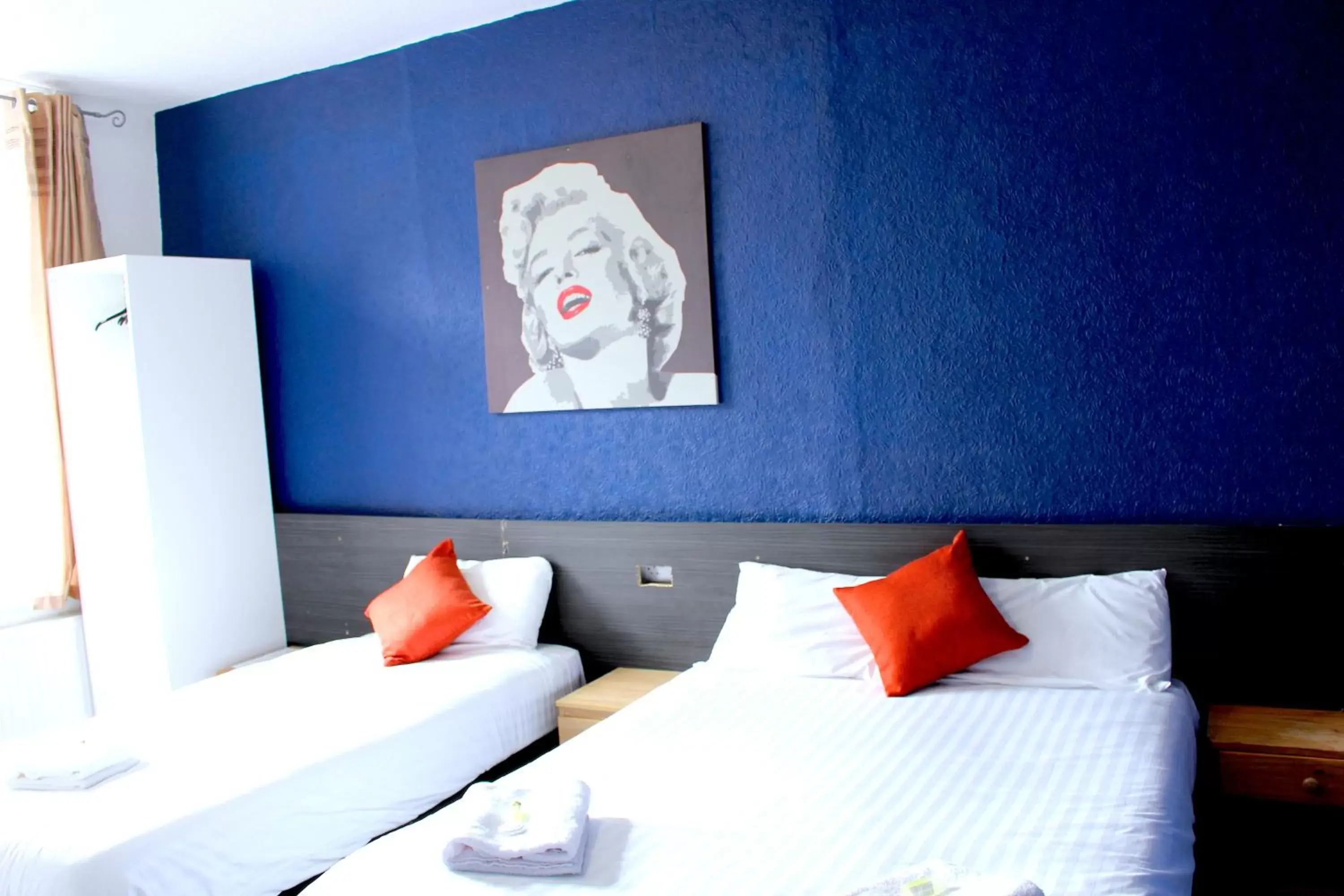 Bedroom, Bed in Calypso hotel Blackpool