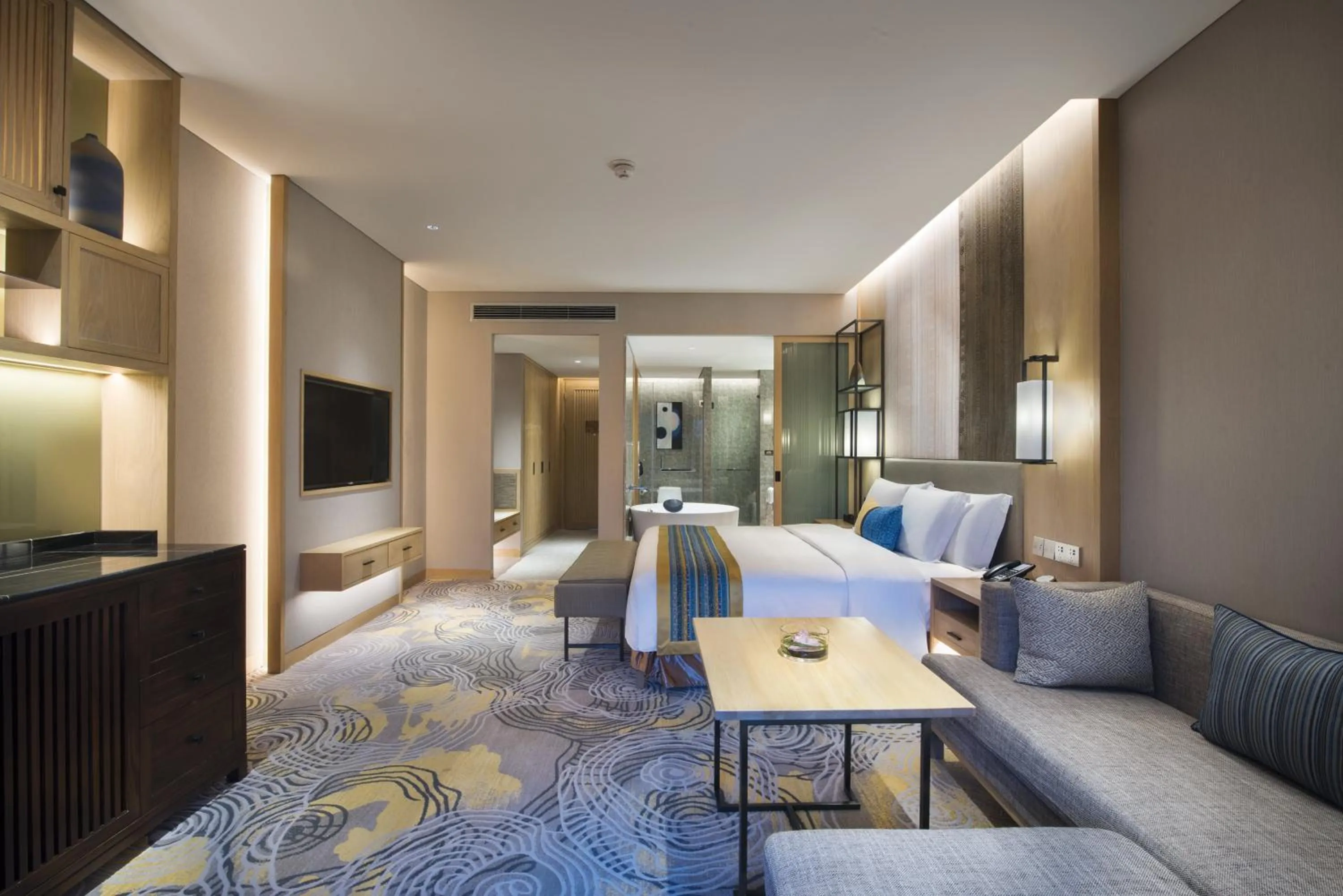 Photo of the whole room in Crowne Plaza - Kunming Ancient Dian Town by IHG