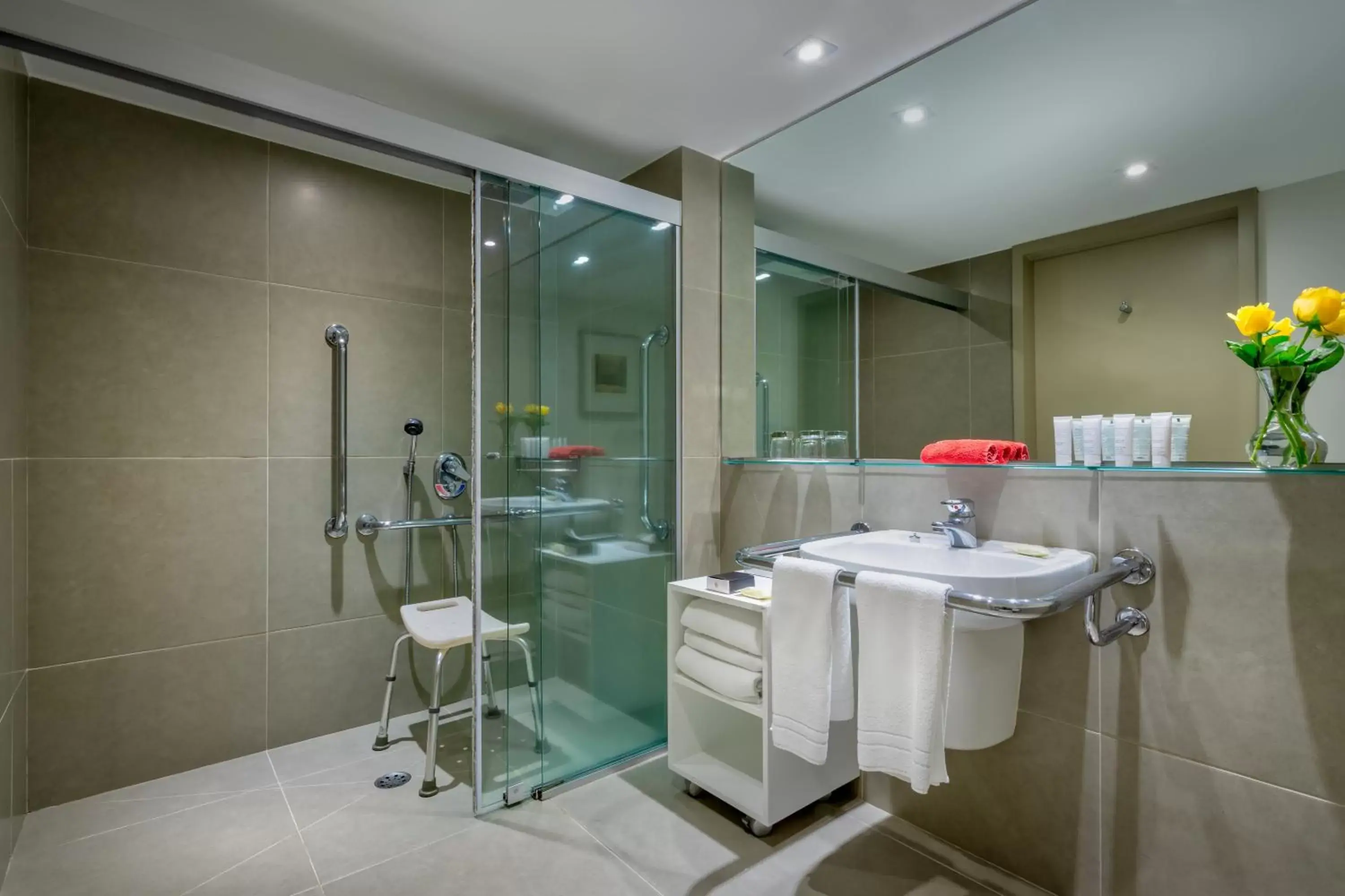 Photo of the whole room, Bathroom in InterContinental São Paulo, an IHG Hotel