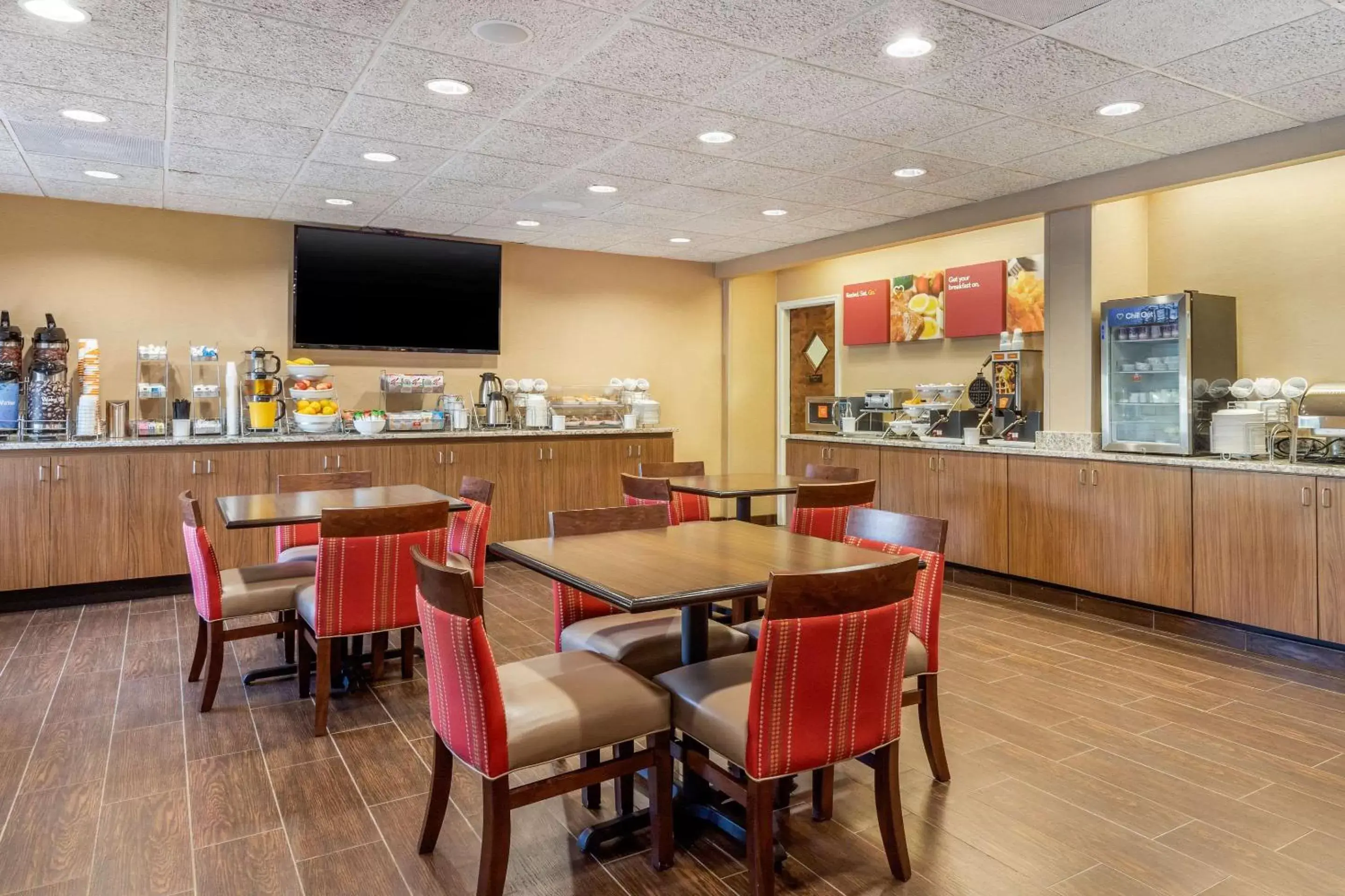 Restaurant/Places to Eat in Comfort Inn Summerville - Charleston