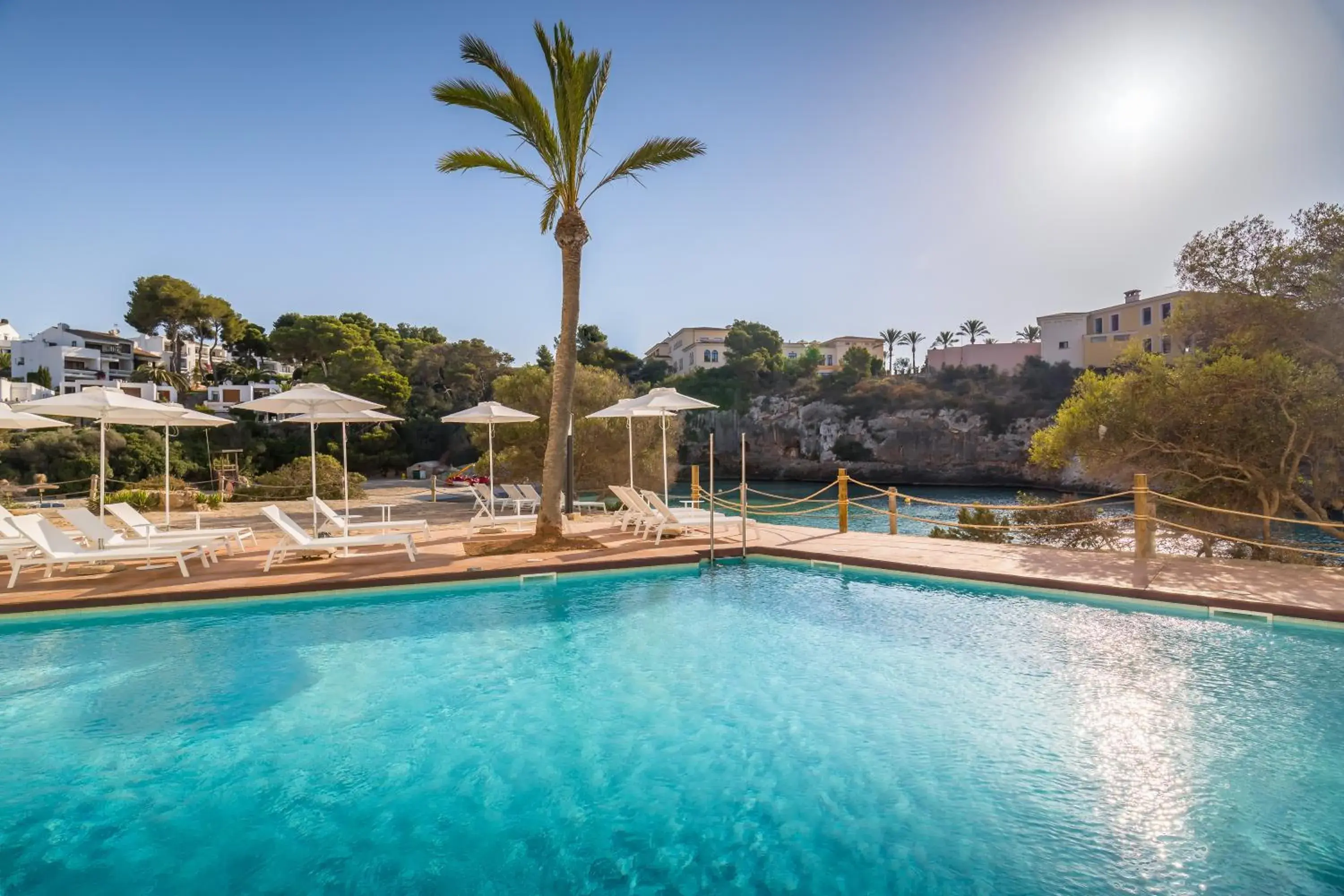 Beach, Swimming Pool in Barcelo Aguamarina