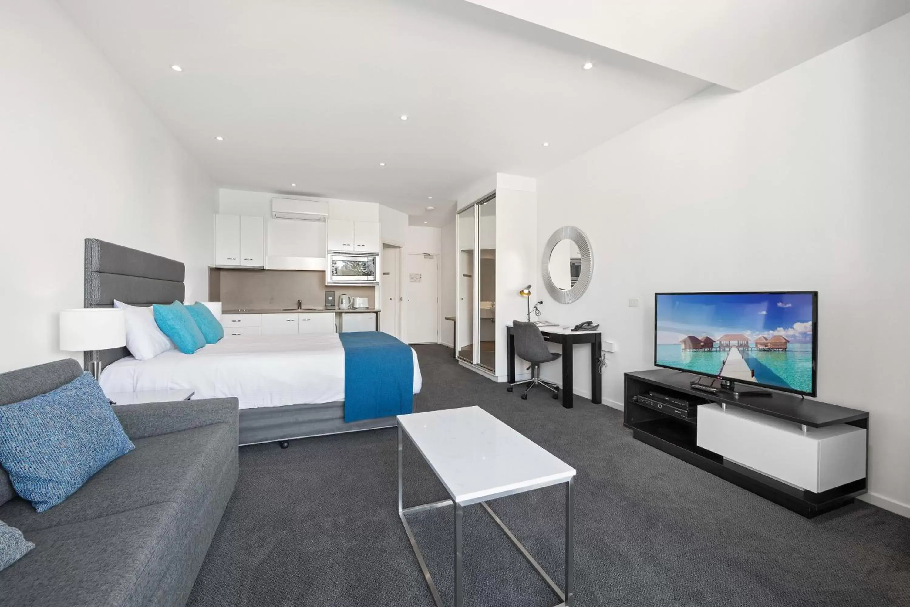 Bedroom in Mantra Quayside Port Macquarie