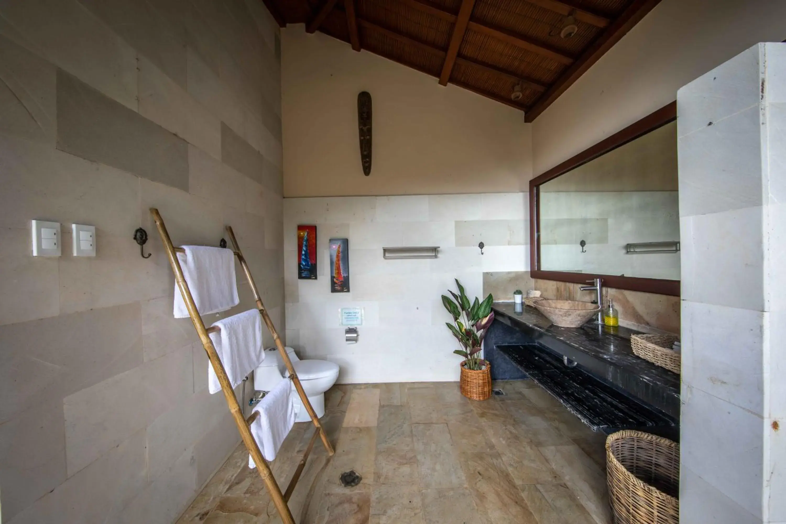 Bathroom, Kitchen/Kitchenette in Karuna El Nido Villas