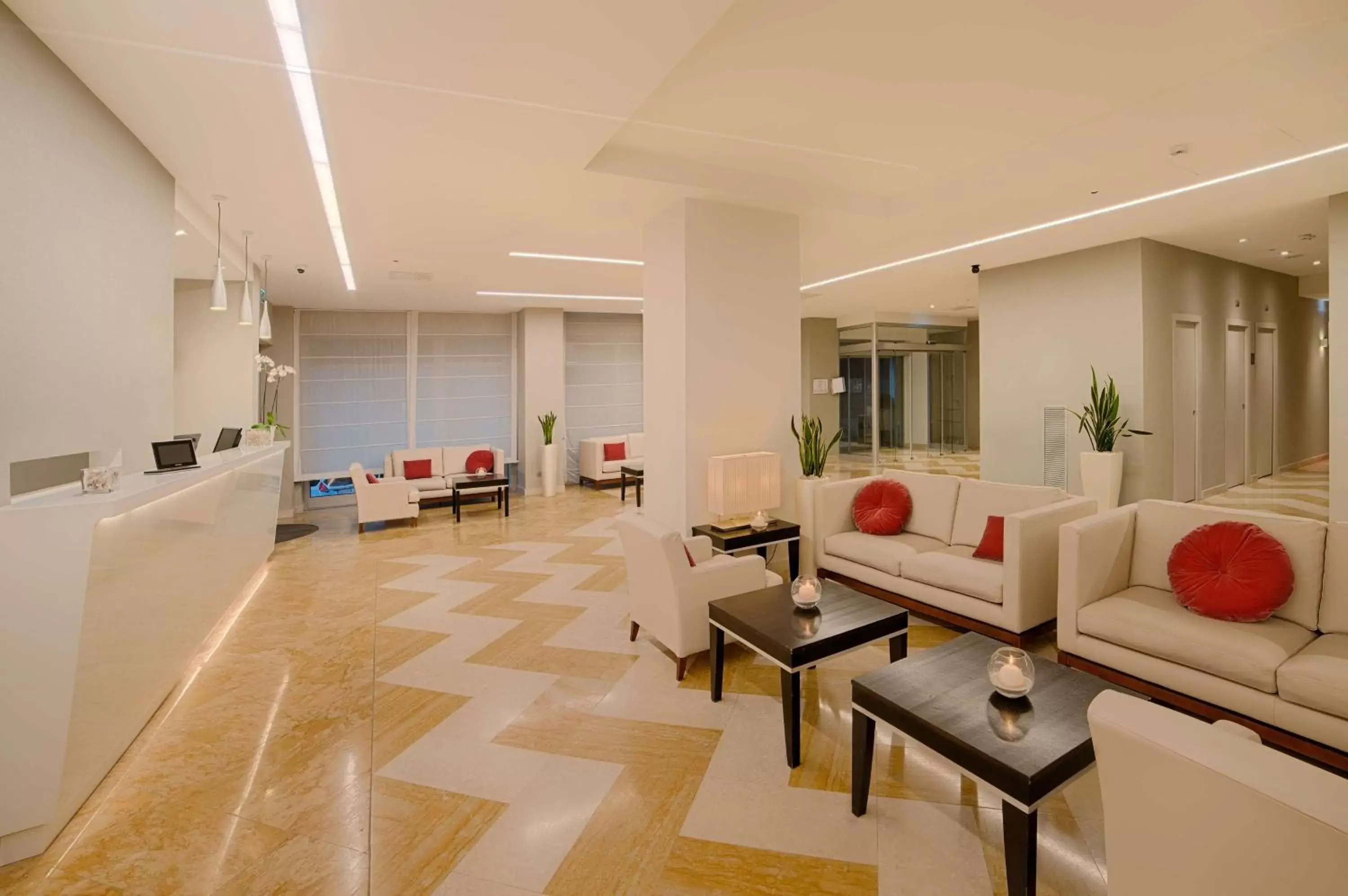 Lobby or reception, Seating Area in NH La Spezia