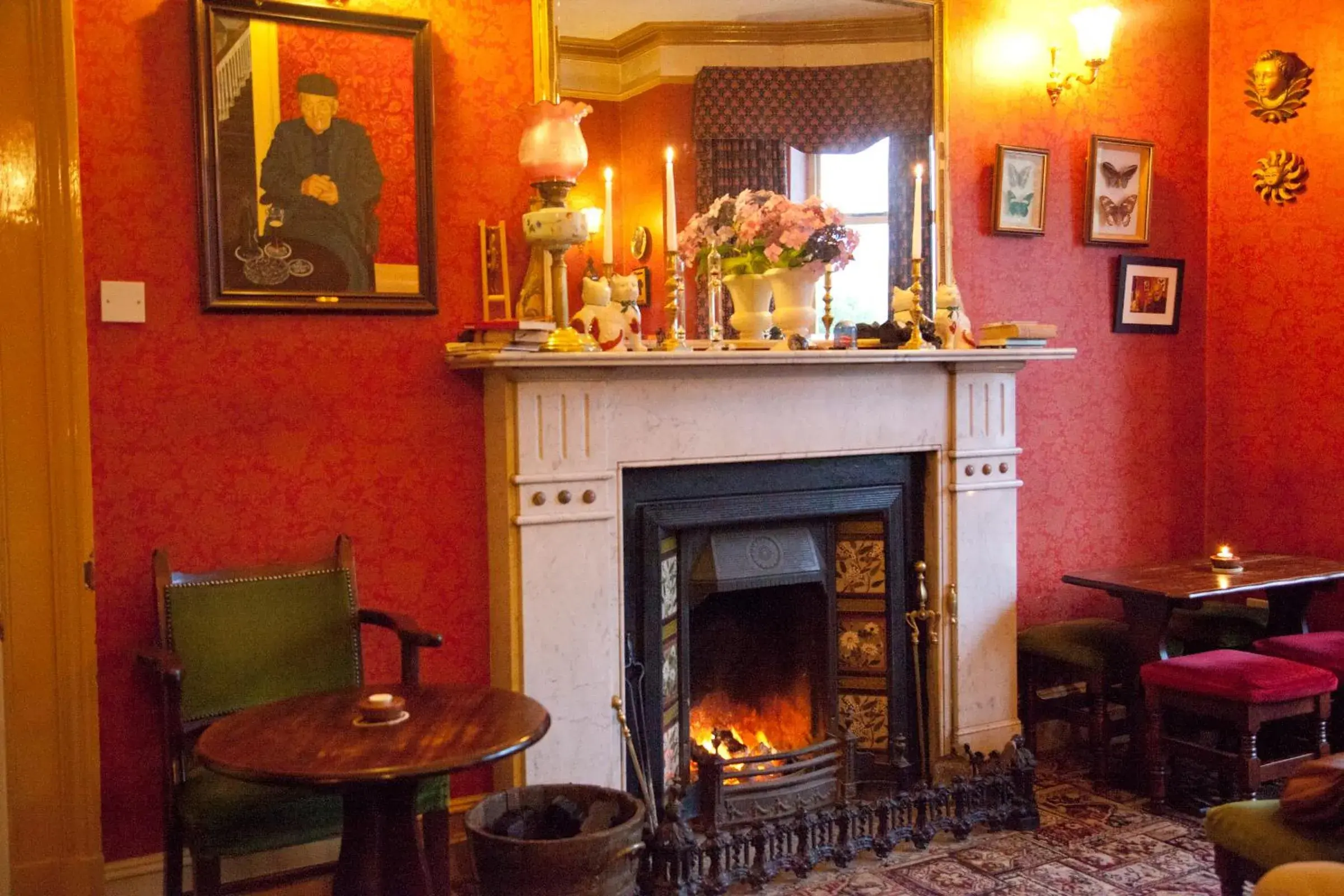 Lounge or bar in Woodhill House