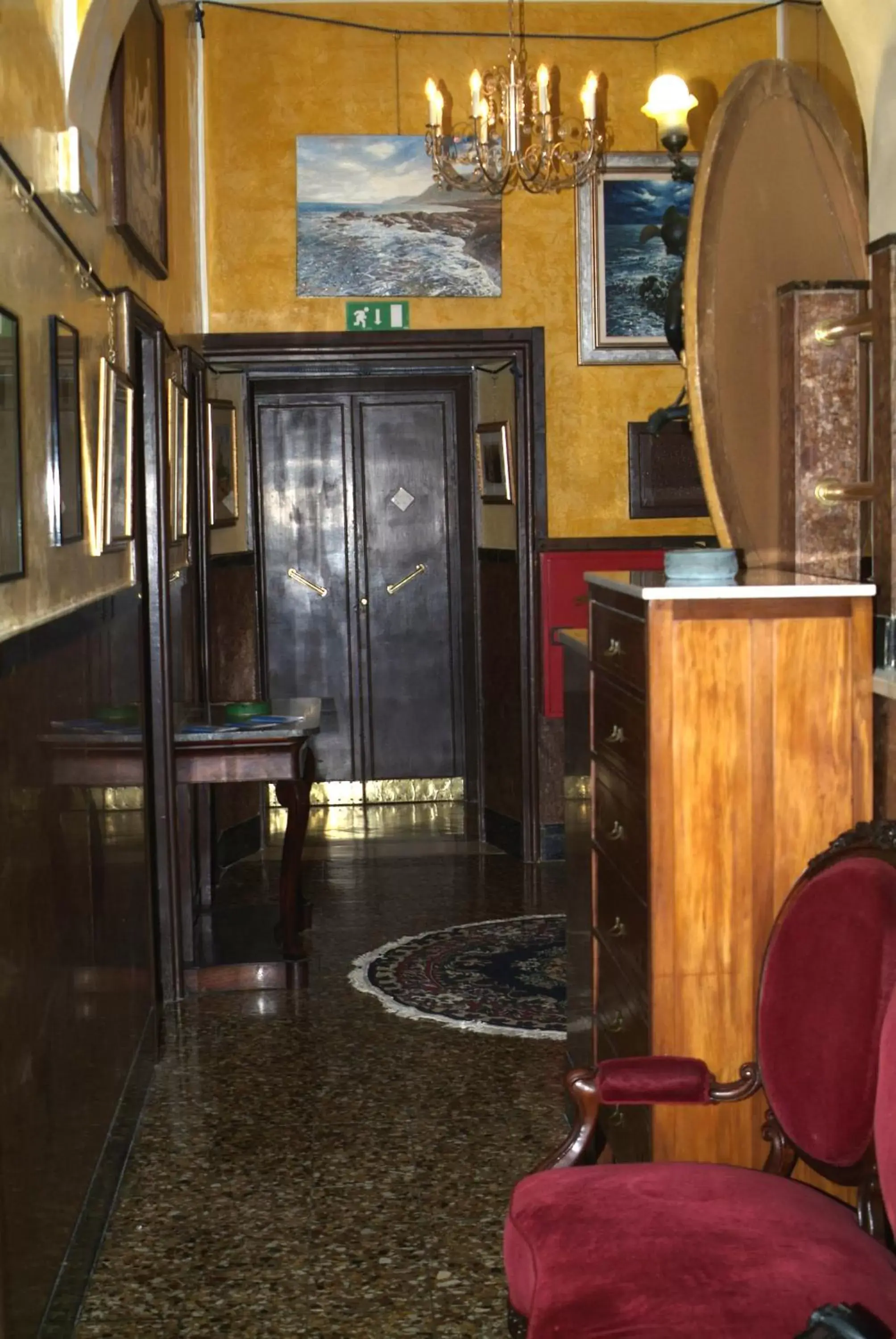 Decorative detail, Lobby/Reception in Hotel Touring