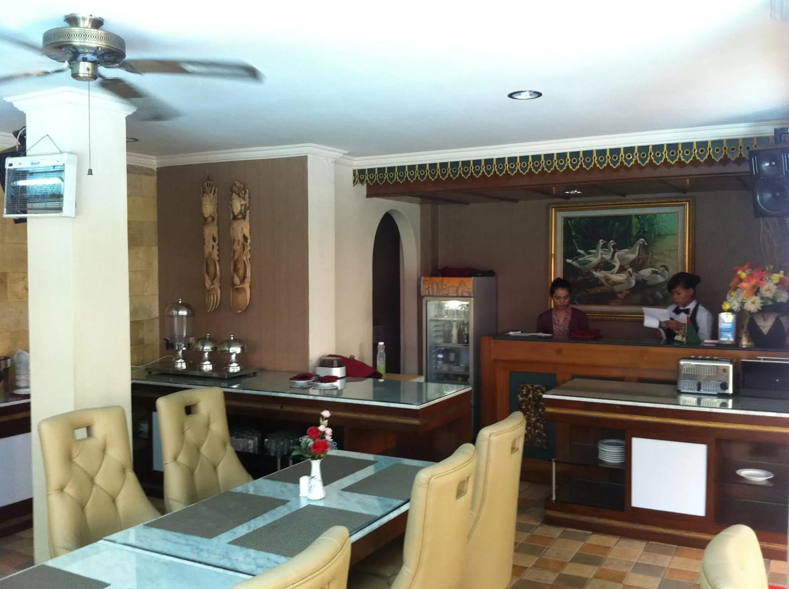 Restaurant/Places to Eat in Hotel Indah Palace Yogyakarta