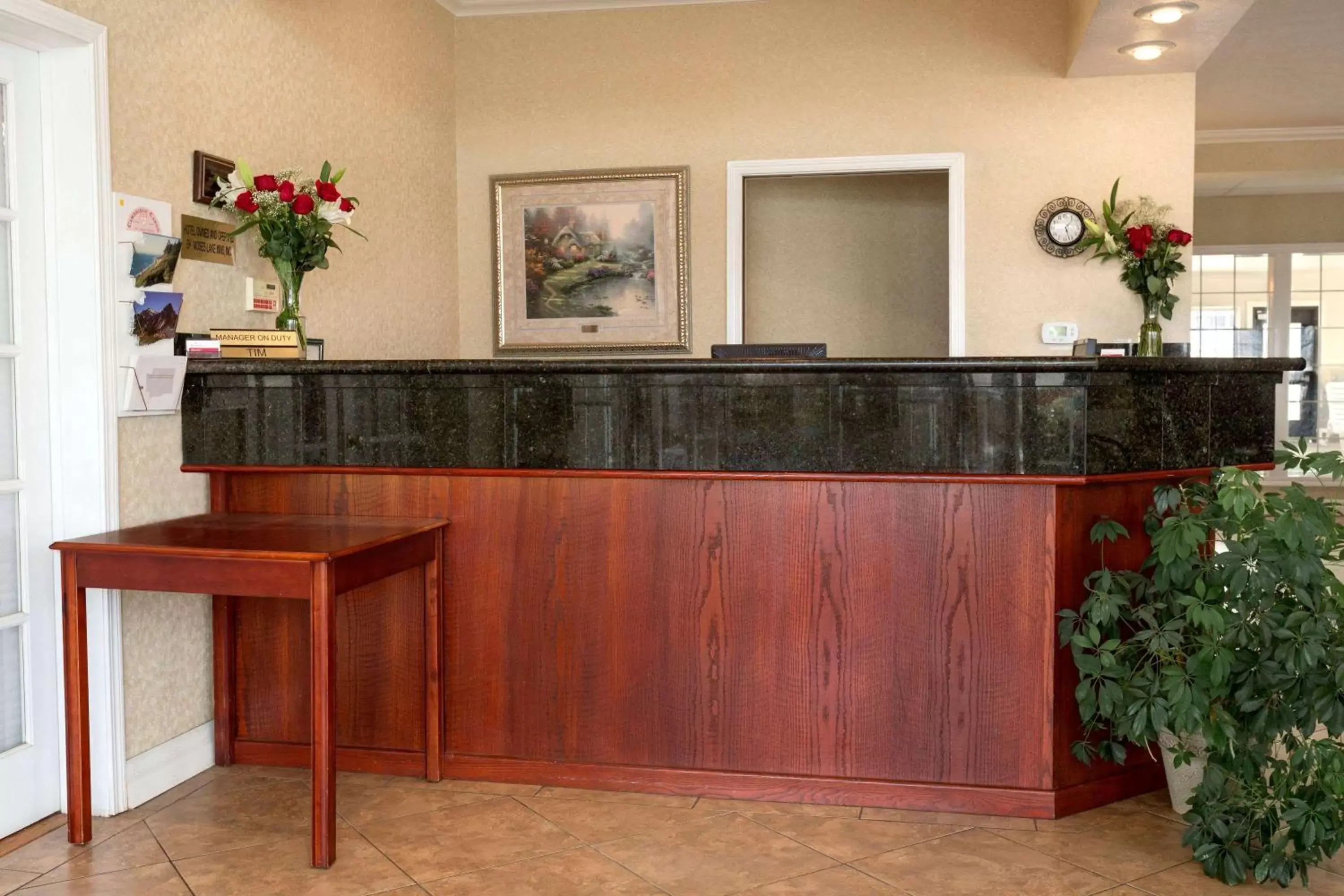 Lobby or reception, Lobby/Reception in Ramada by Wyndham Moses Lake