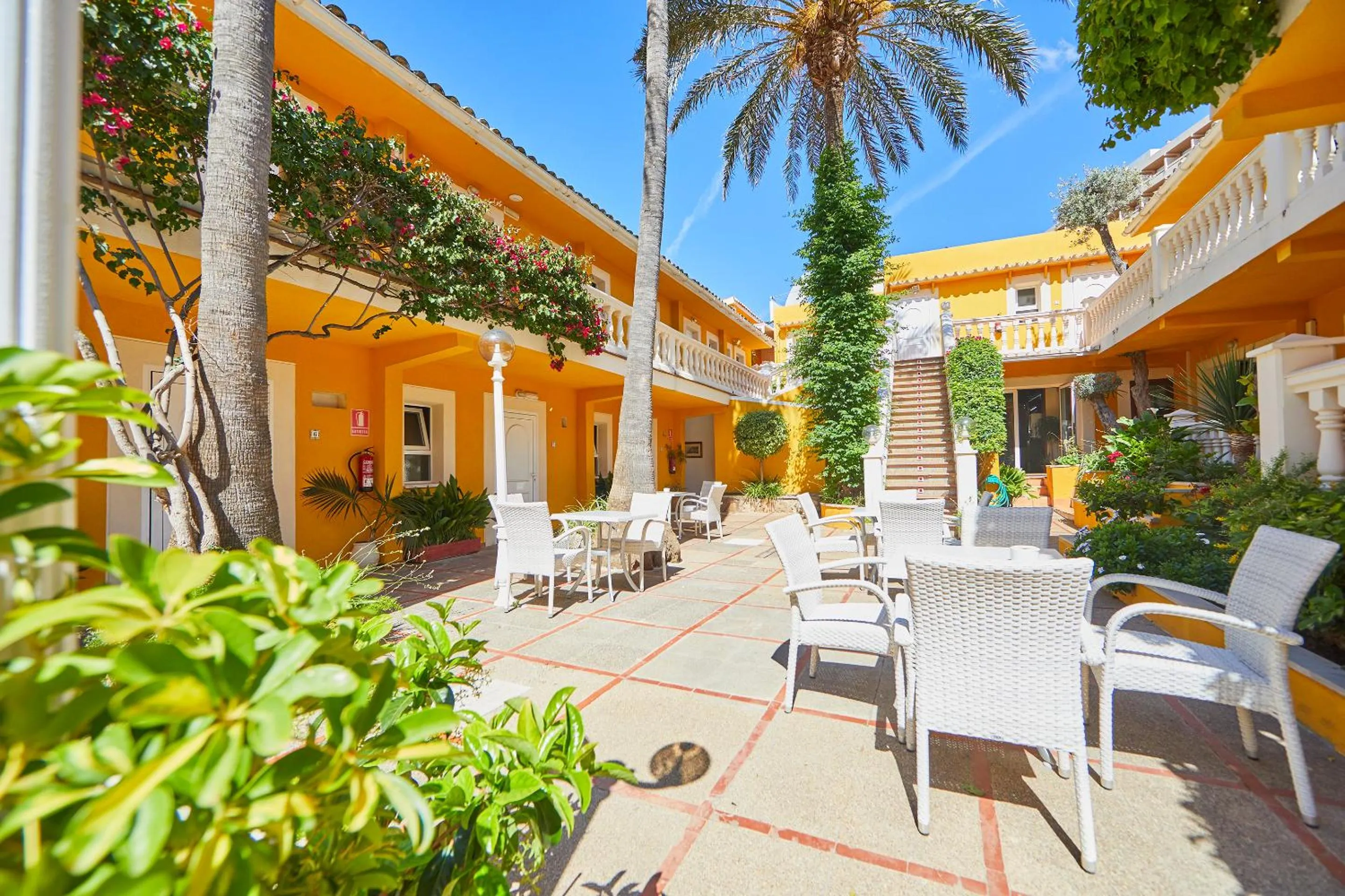 Property building in Hotel Cupidor