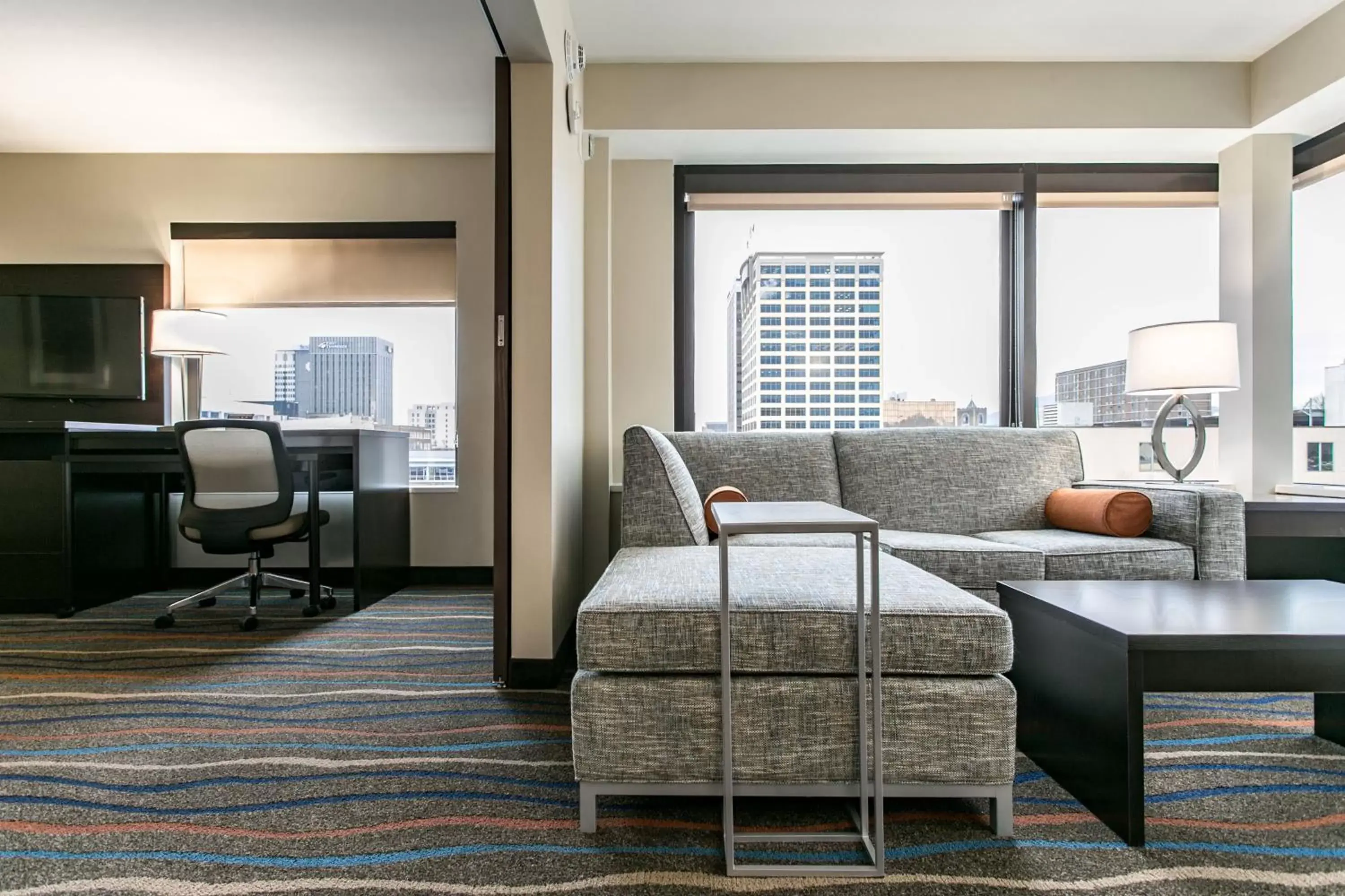 Photo of the whole room, Seating Area in Holiday Inn Hotel & Suites Chattanooga, an IHG Hotel