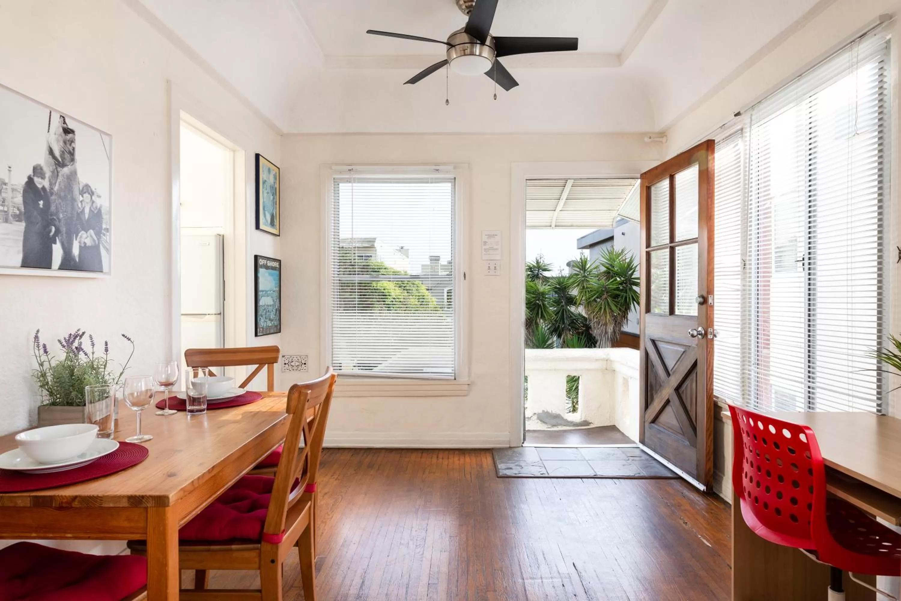 Seating area in The Sea View Inn At The Beach