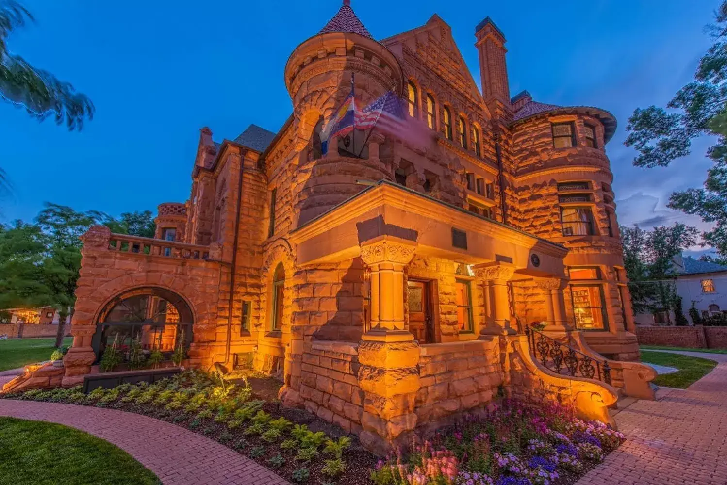Property Building in Orman Mansion - Pueblo's Most Luxurious Stay!
