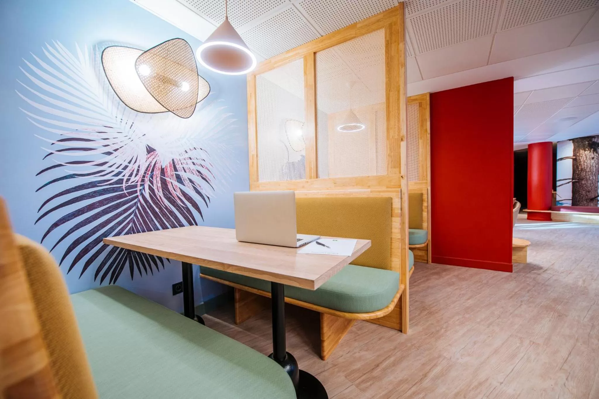 Restaurant/places to eat, Bed in ibis Styles Antibes