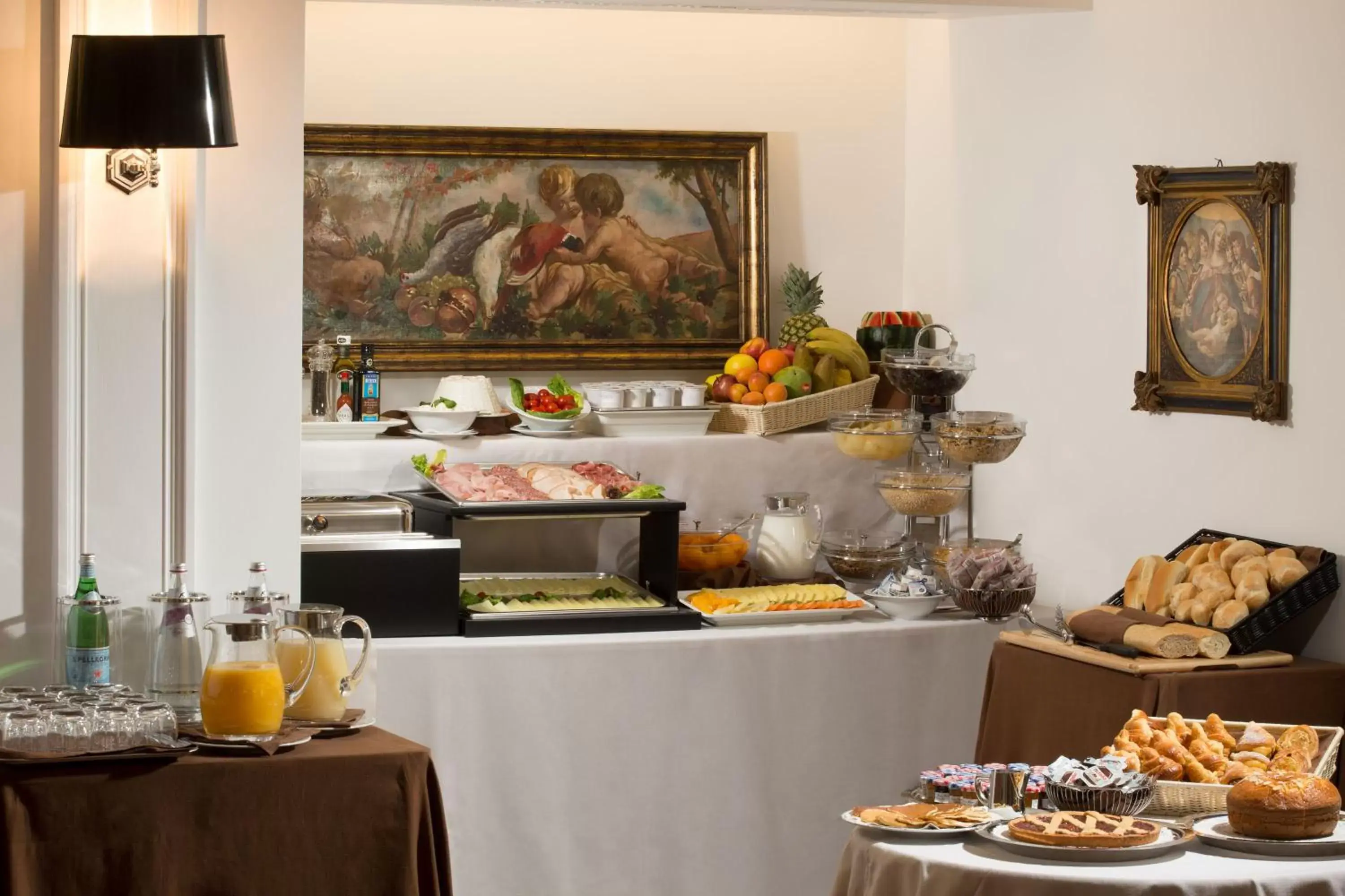 Buffet breakfast, Food in Hotel Degli Artisti