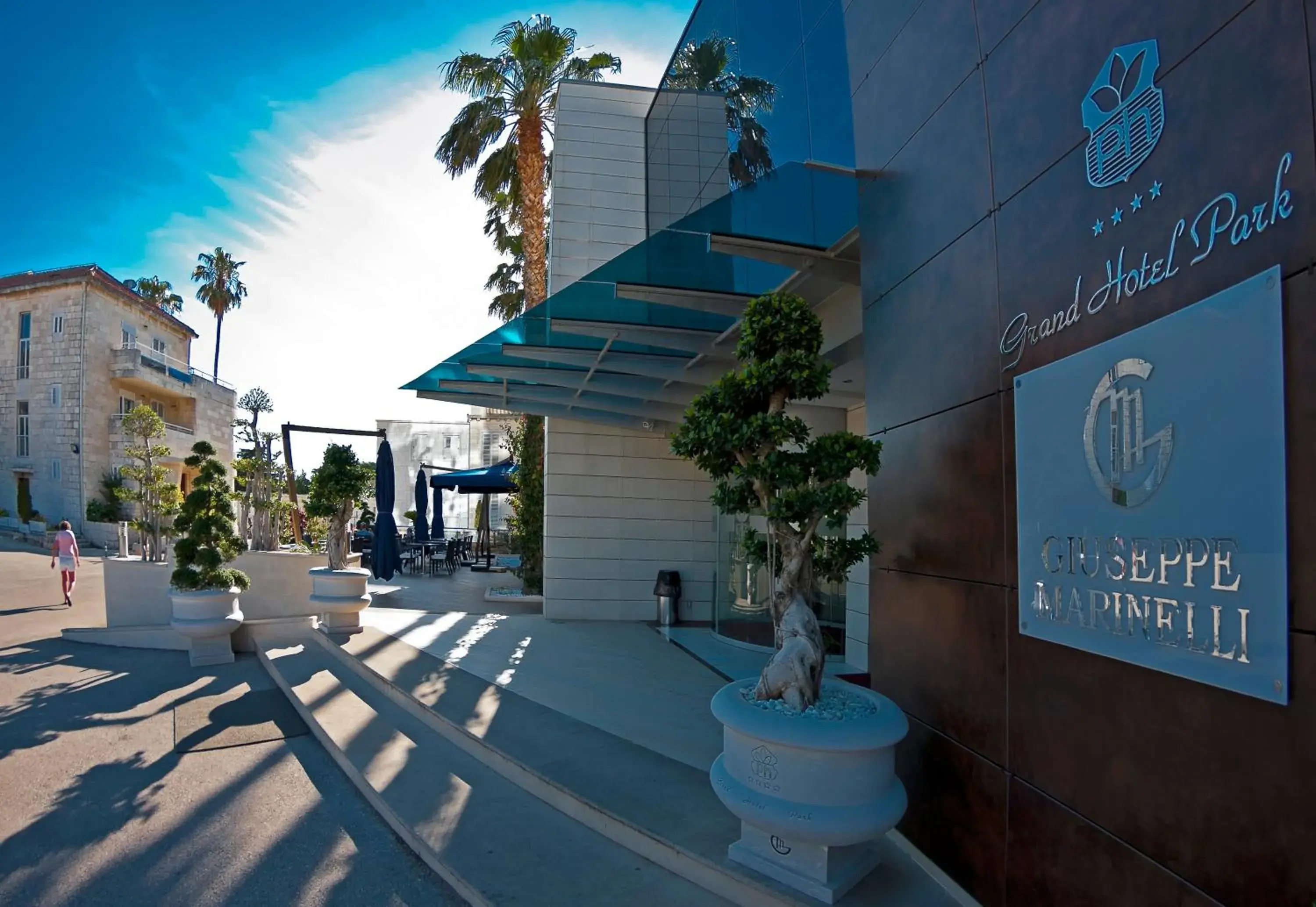 Facade/entrance in Grand Hotel Park