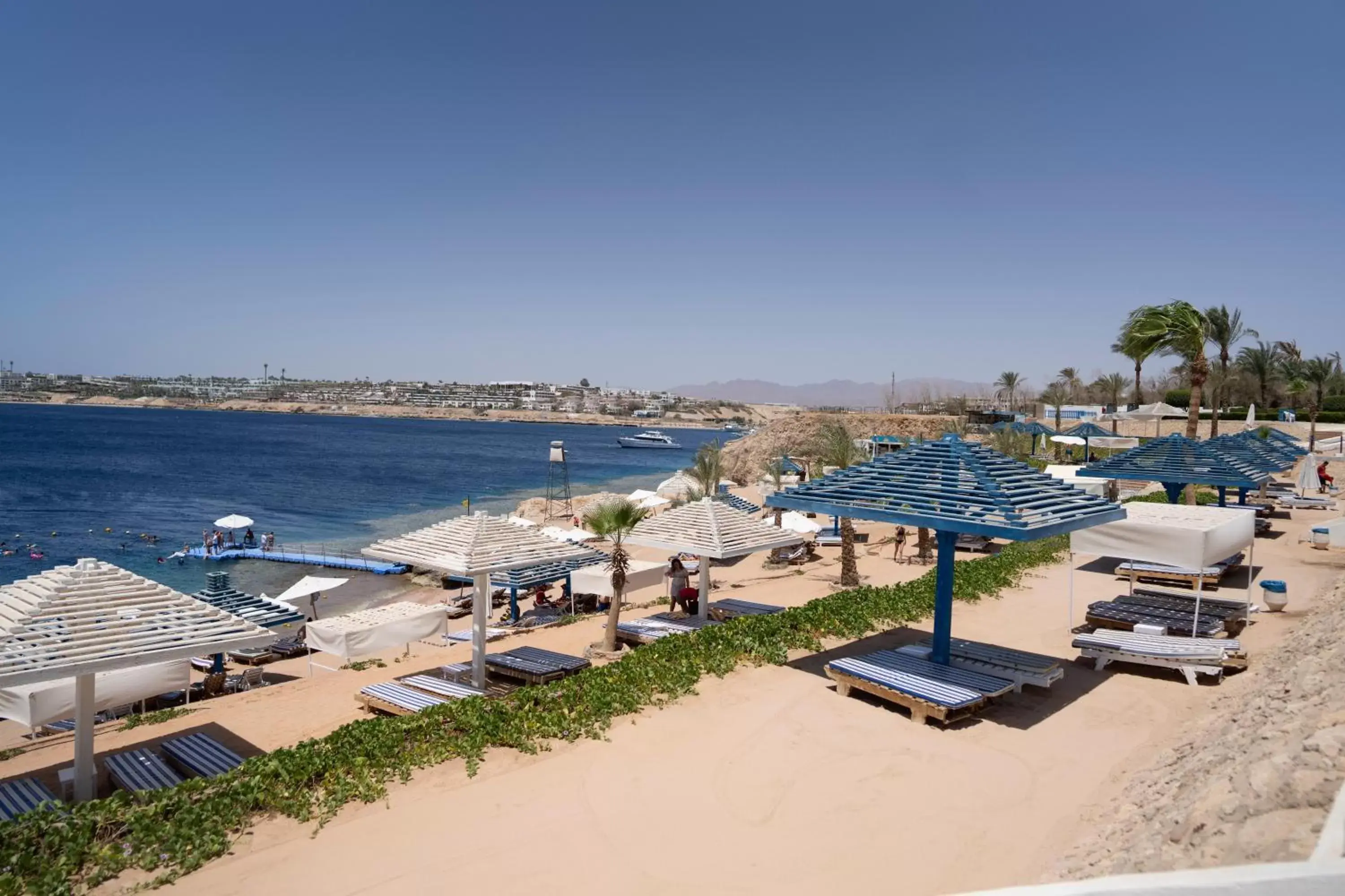 Beach in Grand Oasis Resort