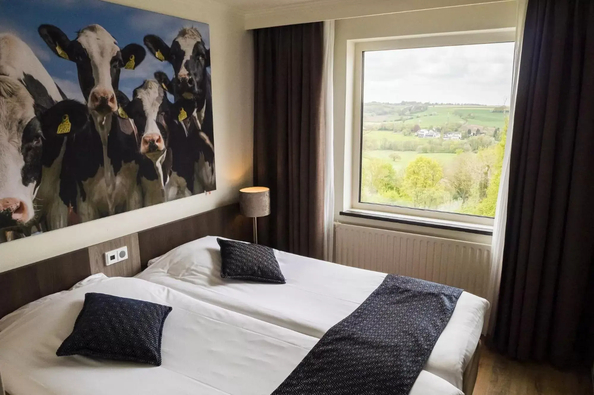 Royal Junior Suite with Two Single Beds in Best Western Hotel Slenaken Royal Junior Suite with Two Single Beds in Best Western Hotel Slenaken