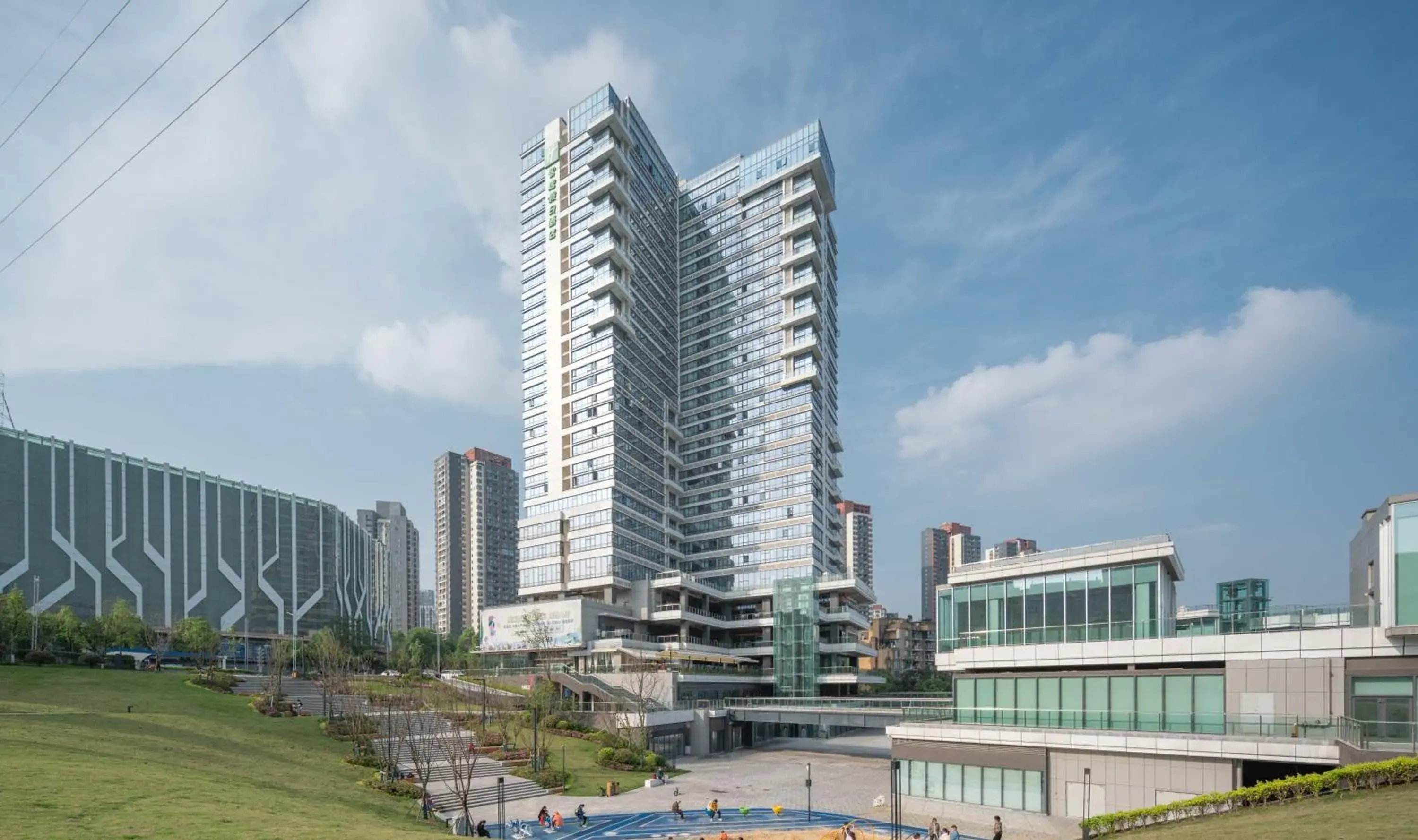 Property building in Holiday Inn Express Chongqing Caiyun Lake, an IHG Hotel