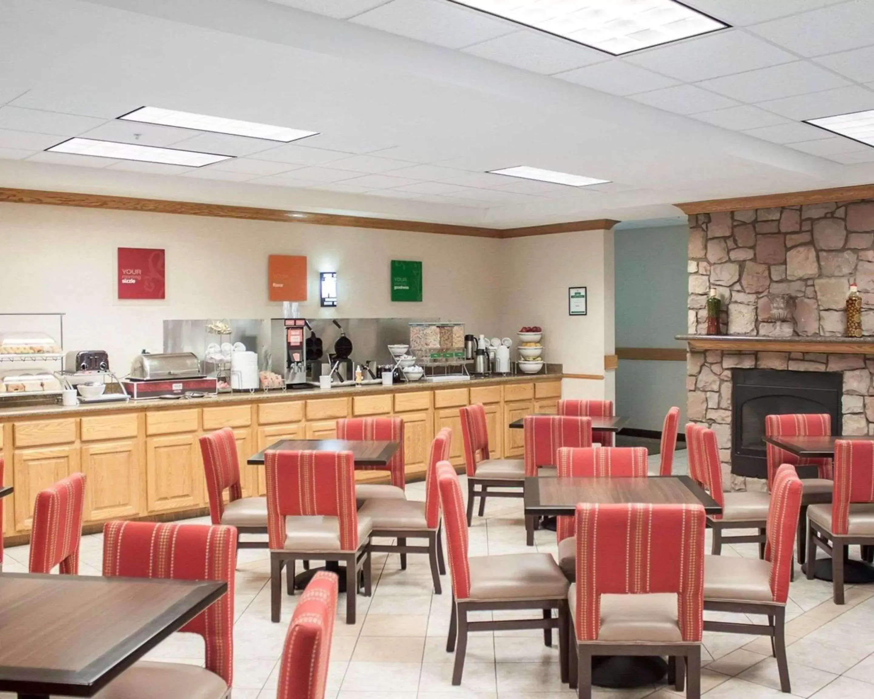 Restaurant/Places to Eat in Comfort Suites Boise Airport
