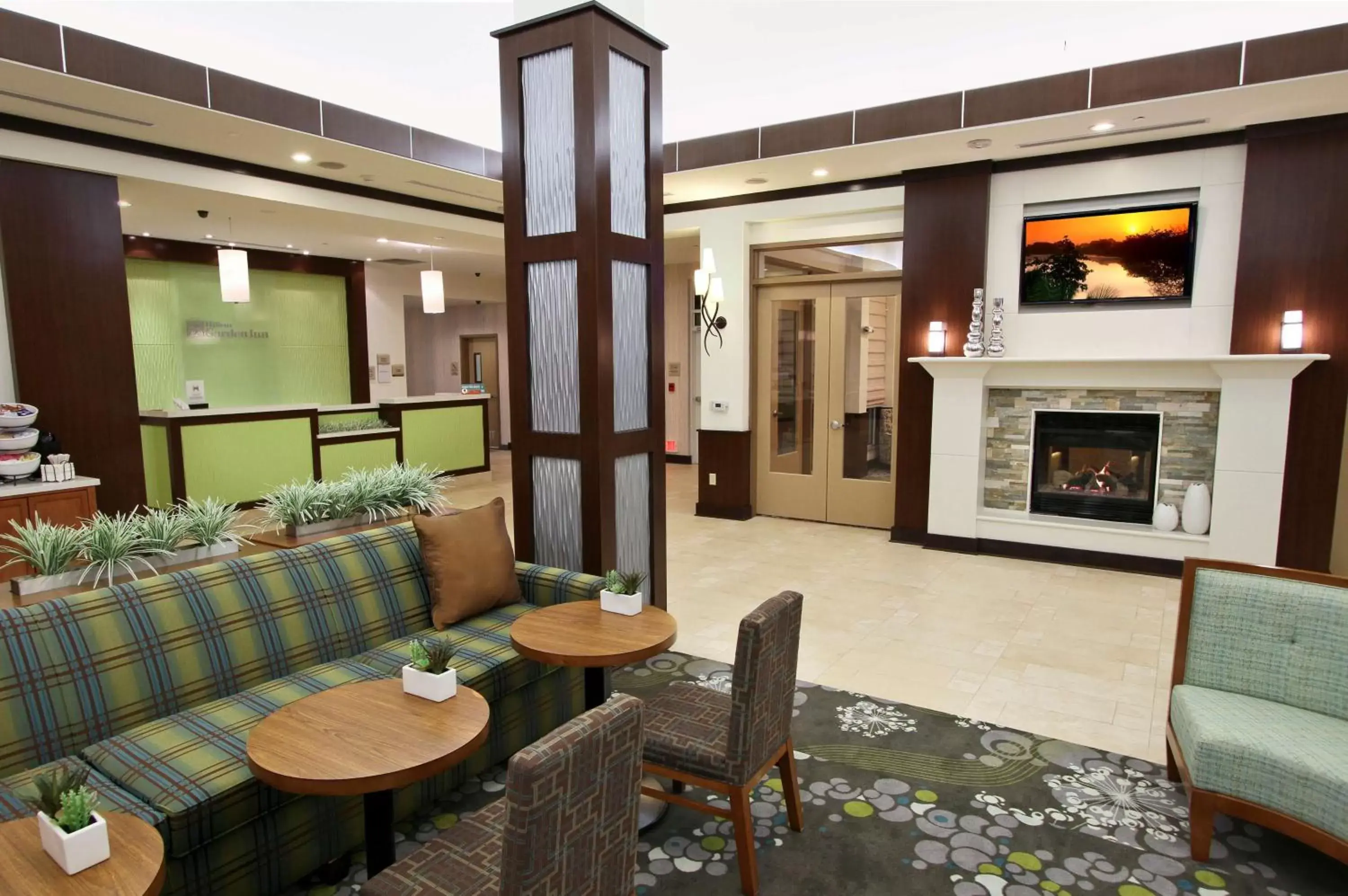 Lobby or reception in Hilton Garden Inn Covington/Mandeville