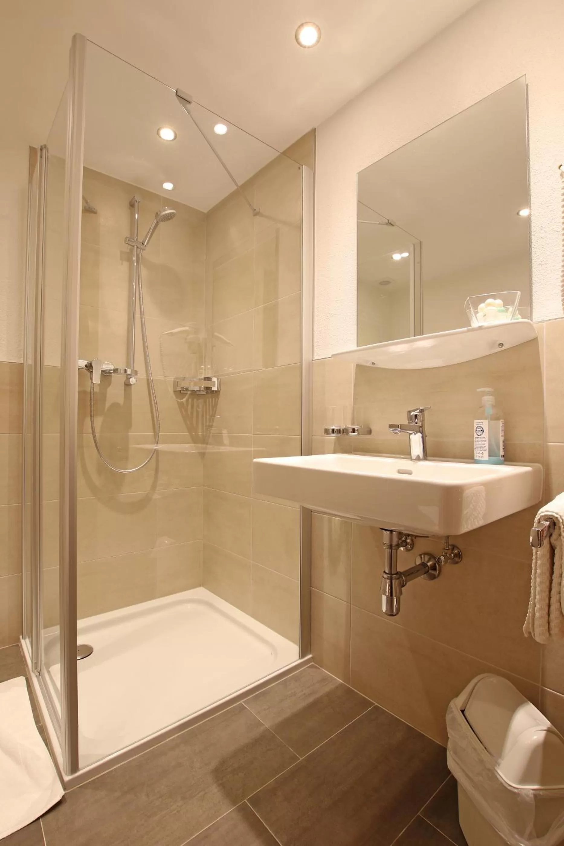 Bathroom in Pension Fuchs