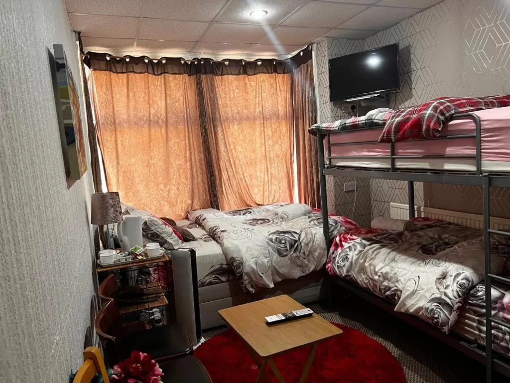 Bed in BLACKPOOL MERCY Inn HOTEL