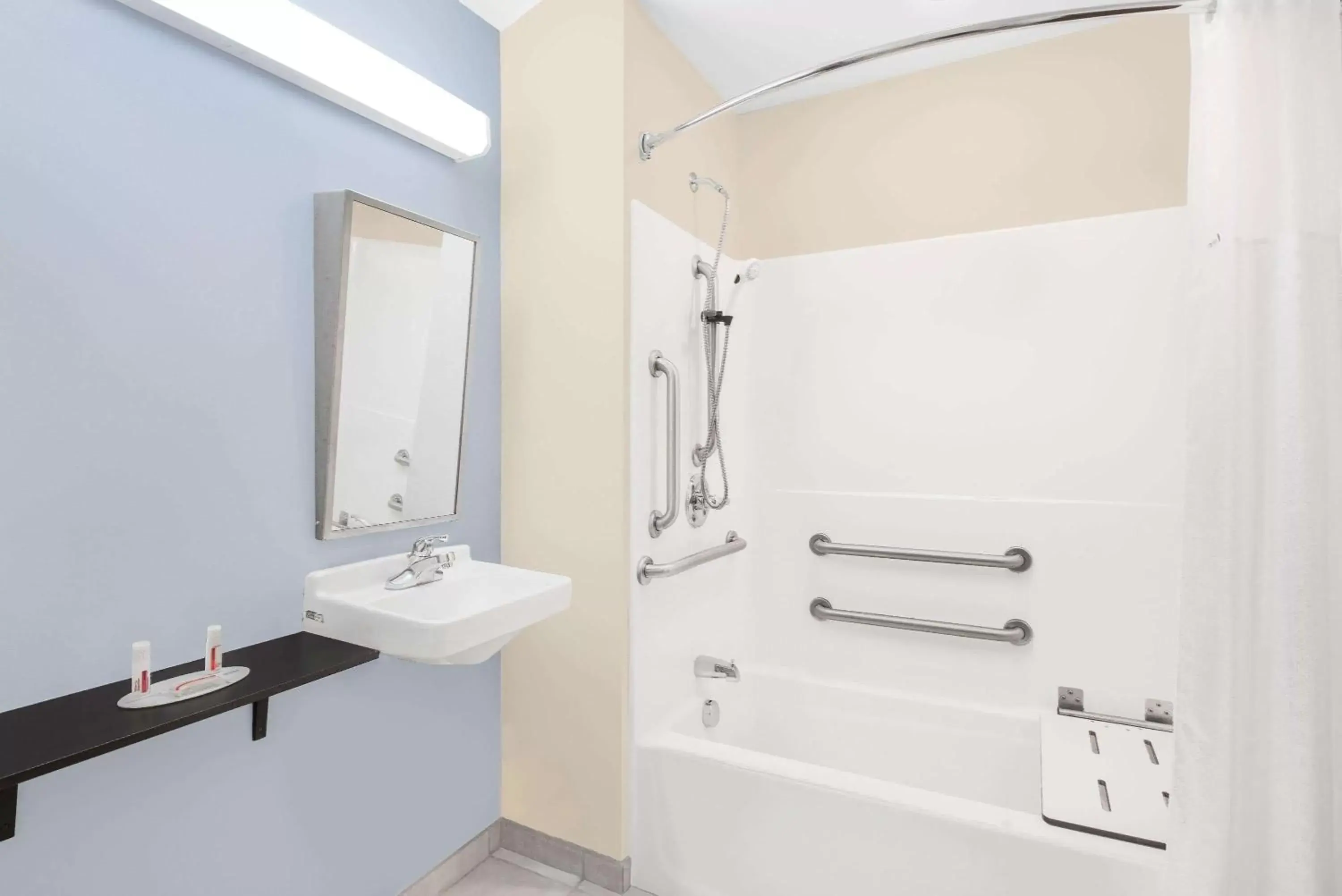 Bathroom in Microtel Inn & Suites by Wyndham Waynesburg