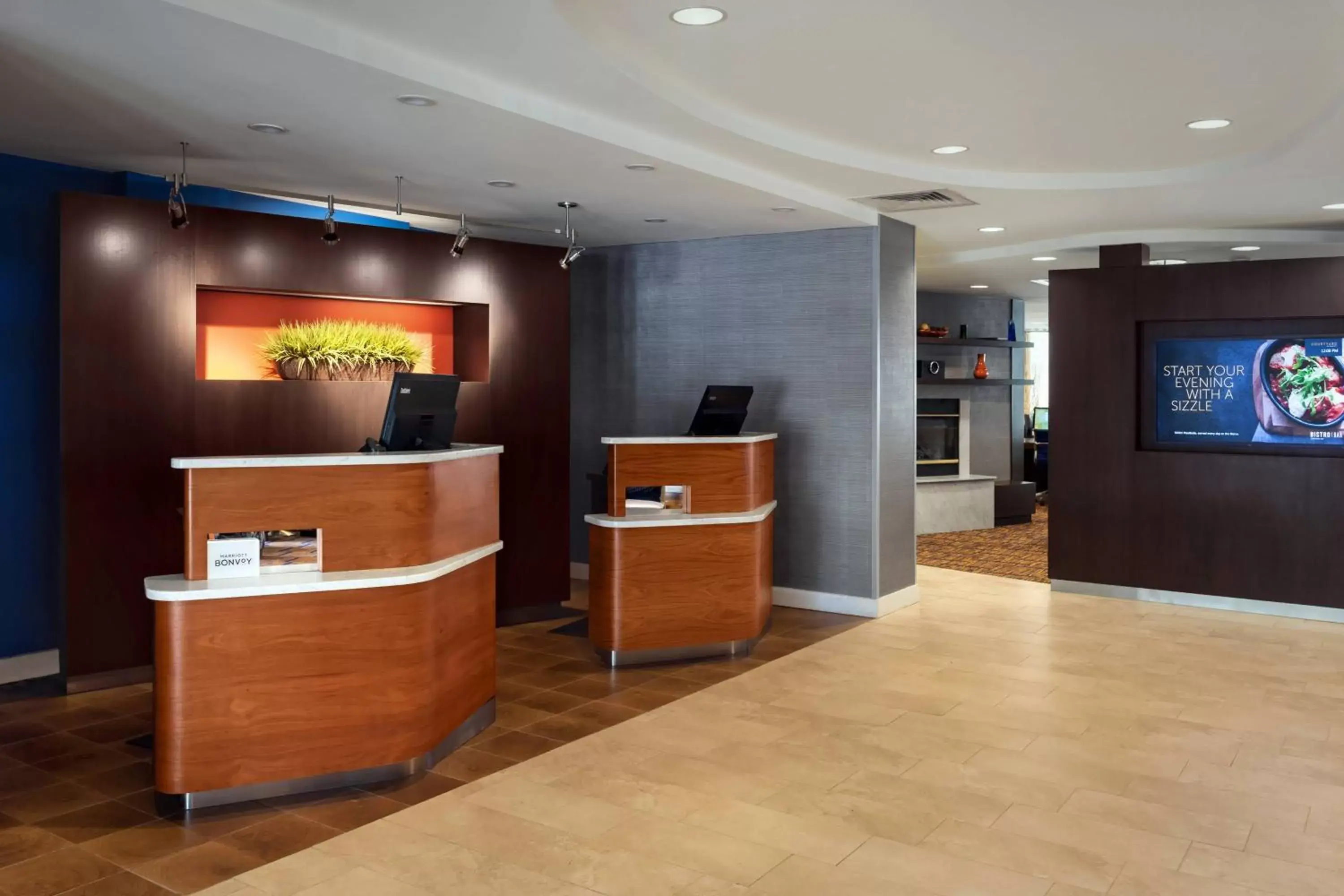 Lobby or reception, Lobby/Reception in Courtyard by Marriott Portland Airport