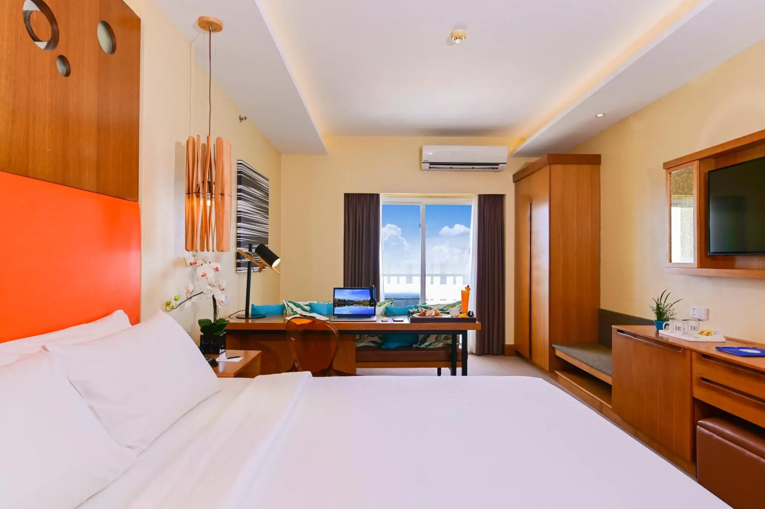 Sea view, Bed in BE Resort Mactan Sea view, Bed in BE Resort Mactan