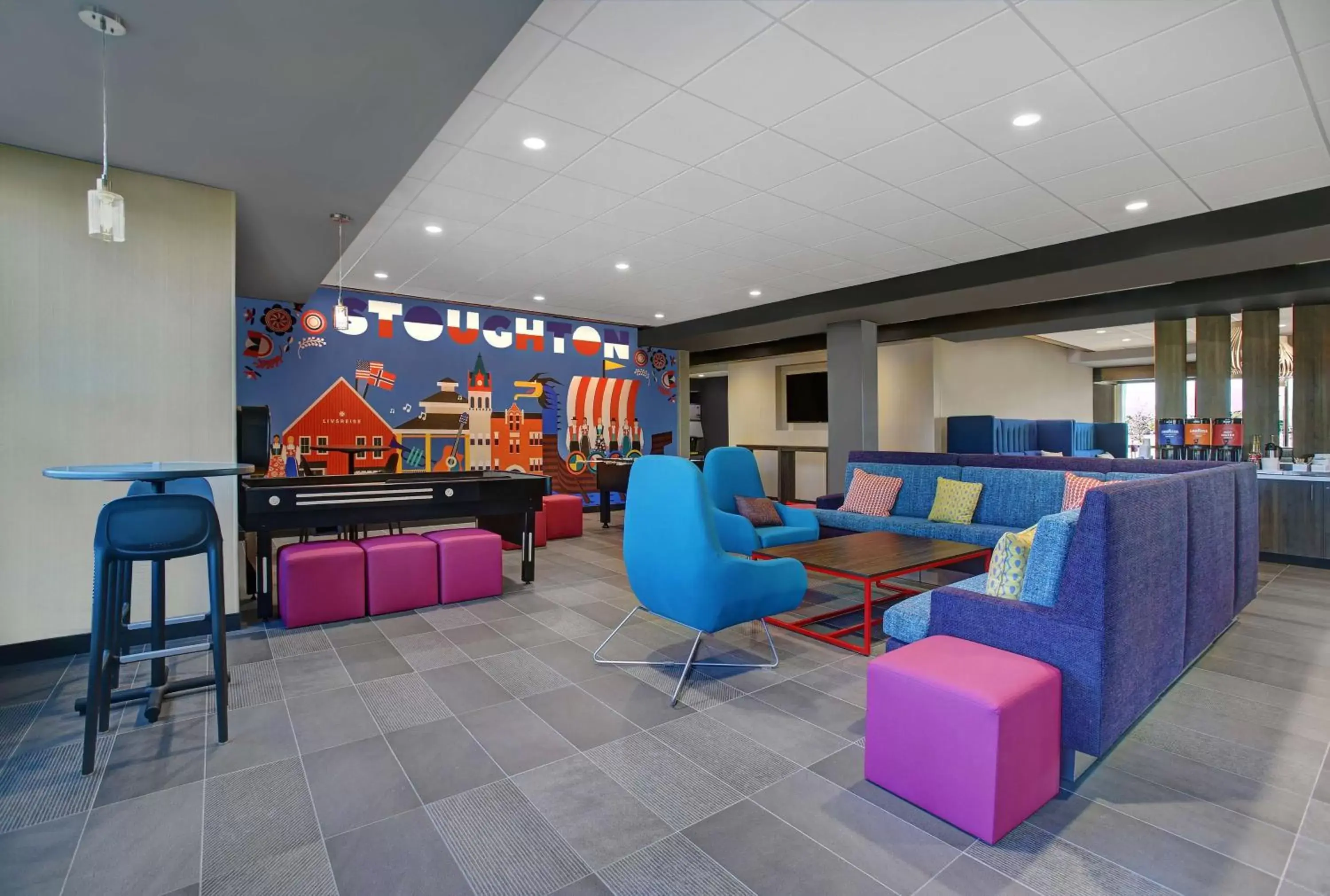 Lobby or reception in Tru By Hilton Stoughton