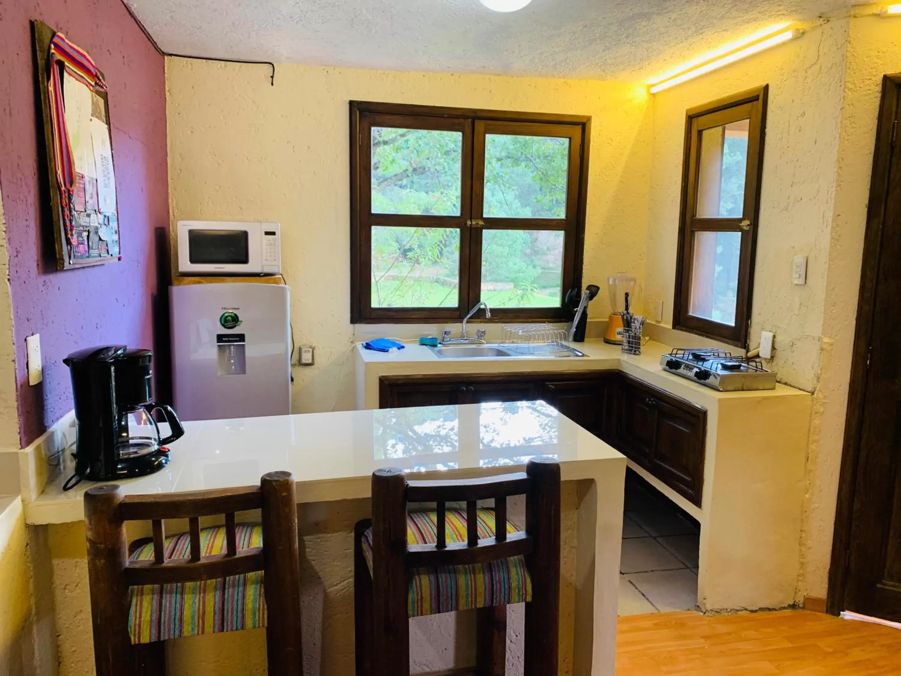 Kitchen/Kitchenette in CORTIJO LA CASONA & Bungalow al Pie de la Montaña