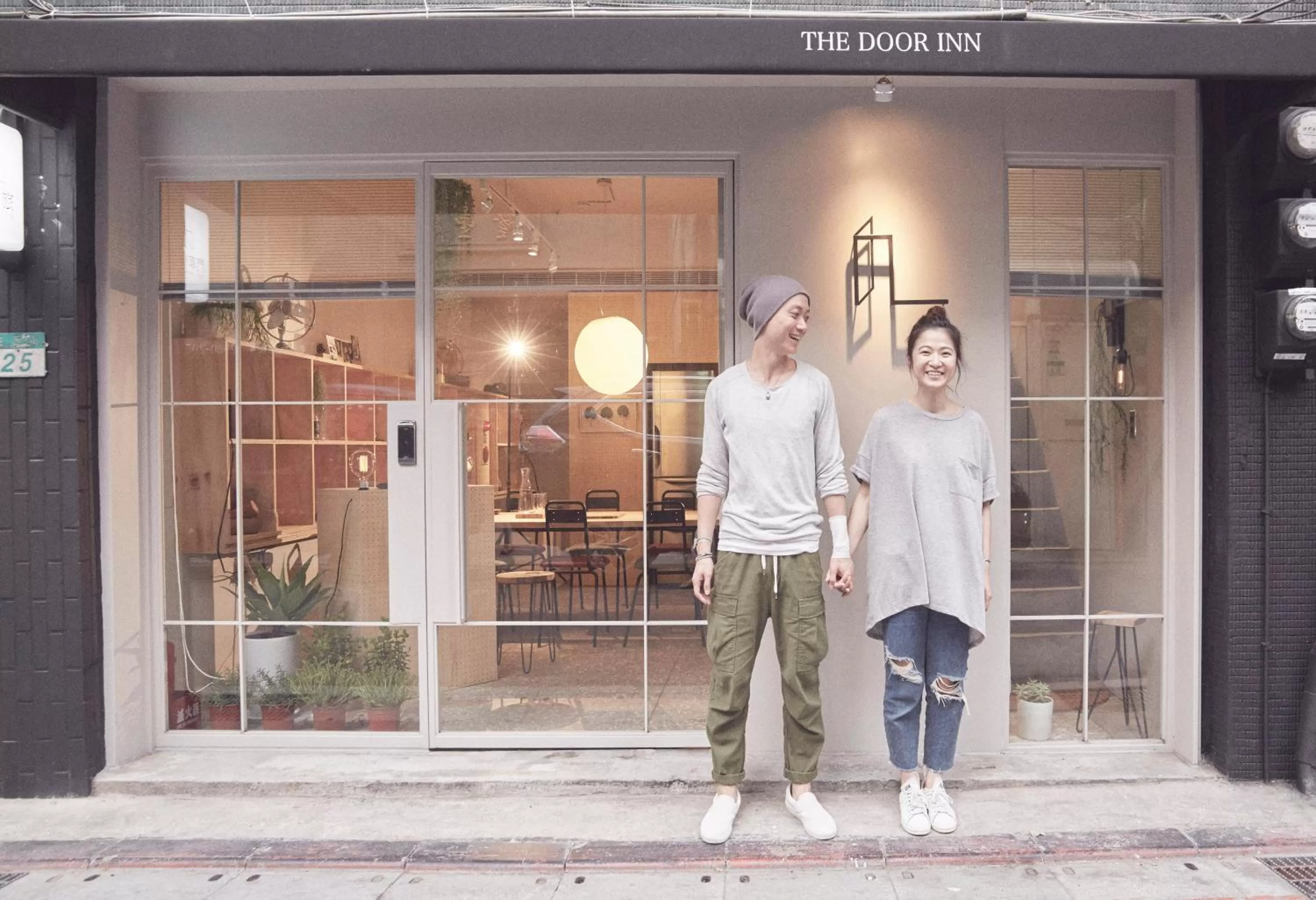 Facade/entrance in The Door Inn