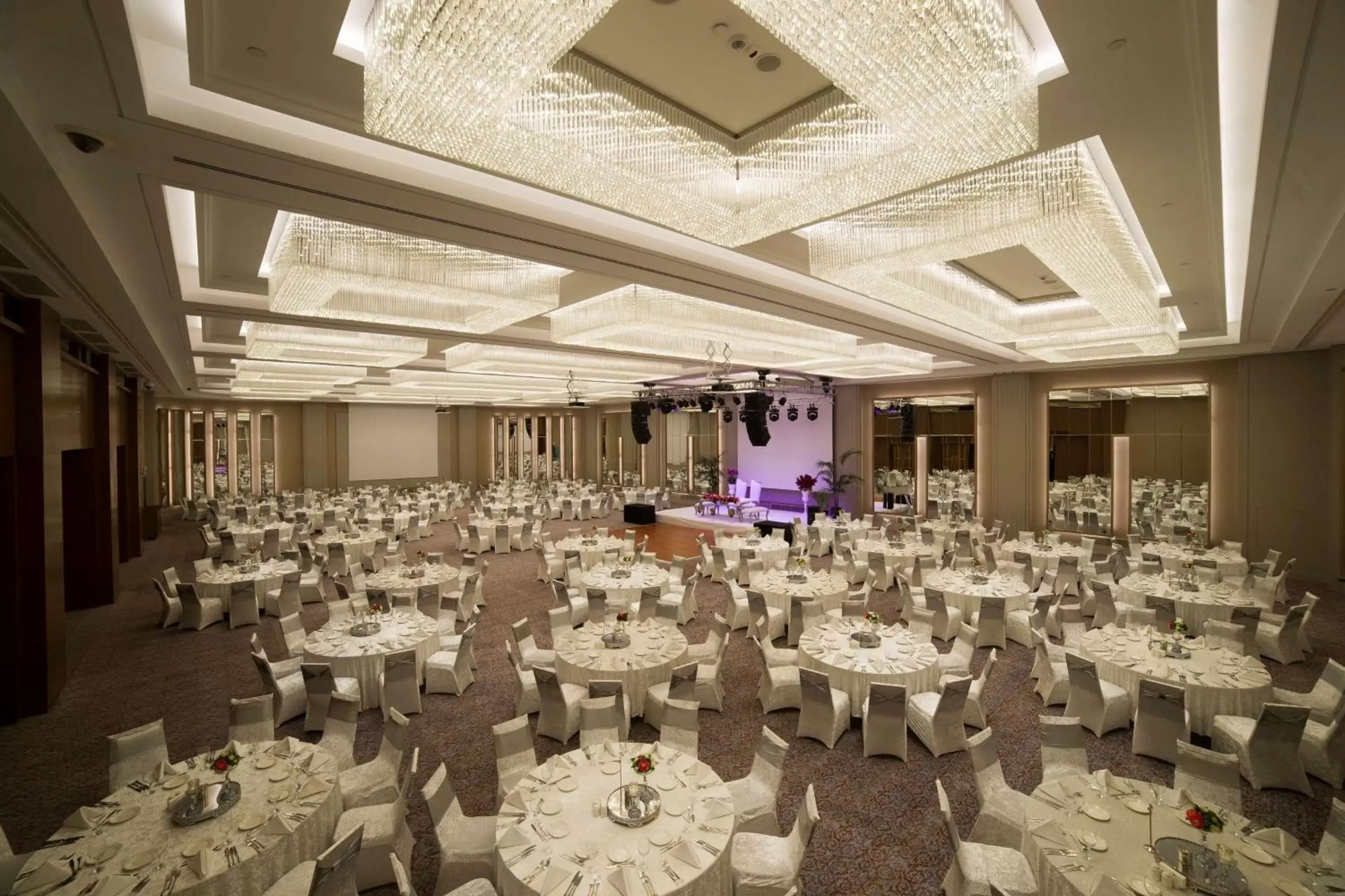 On site, Banquet Facilities in Radisson Blu Hotel, Kayseri