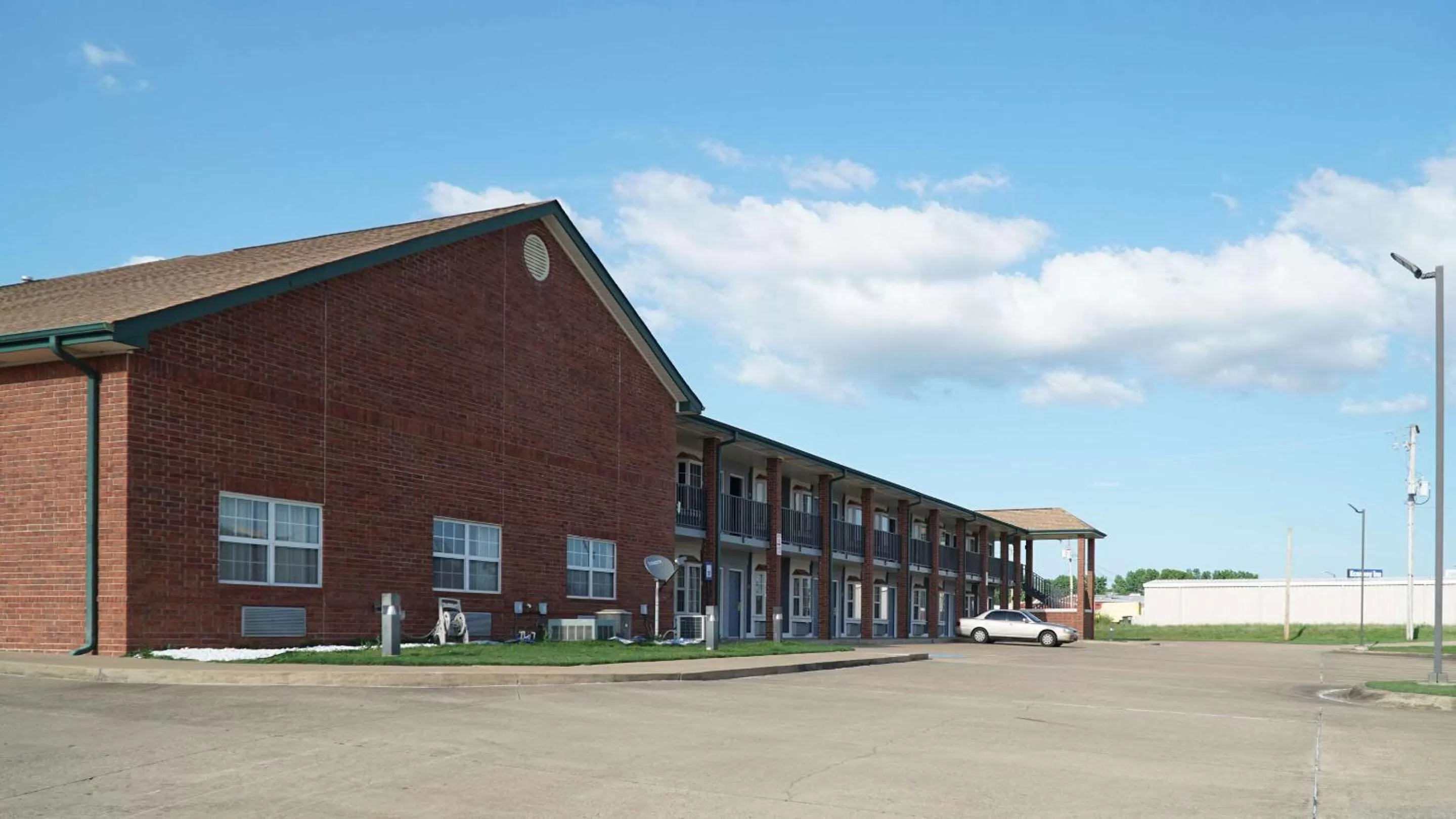 Property building in Rodeway Inn